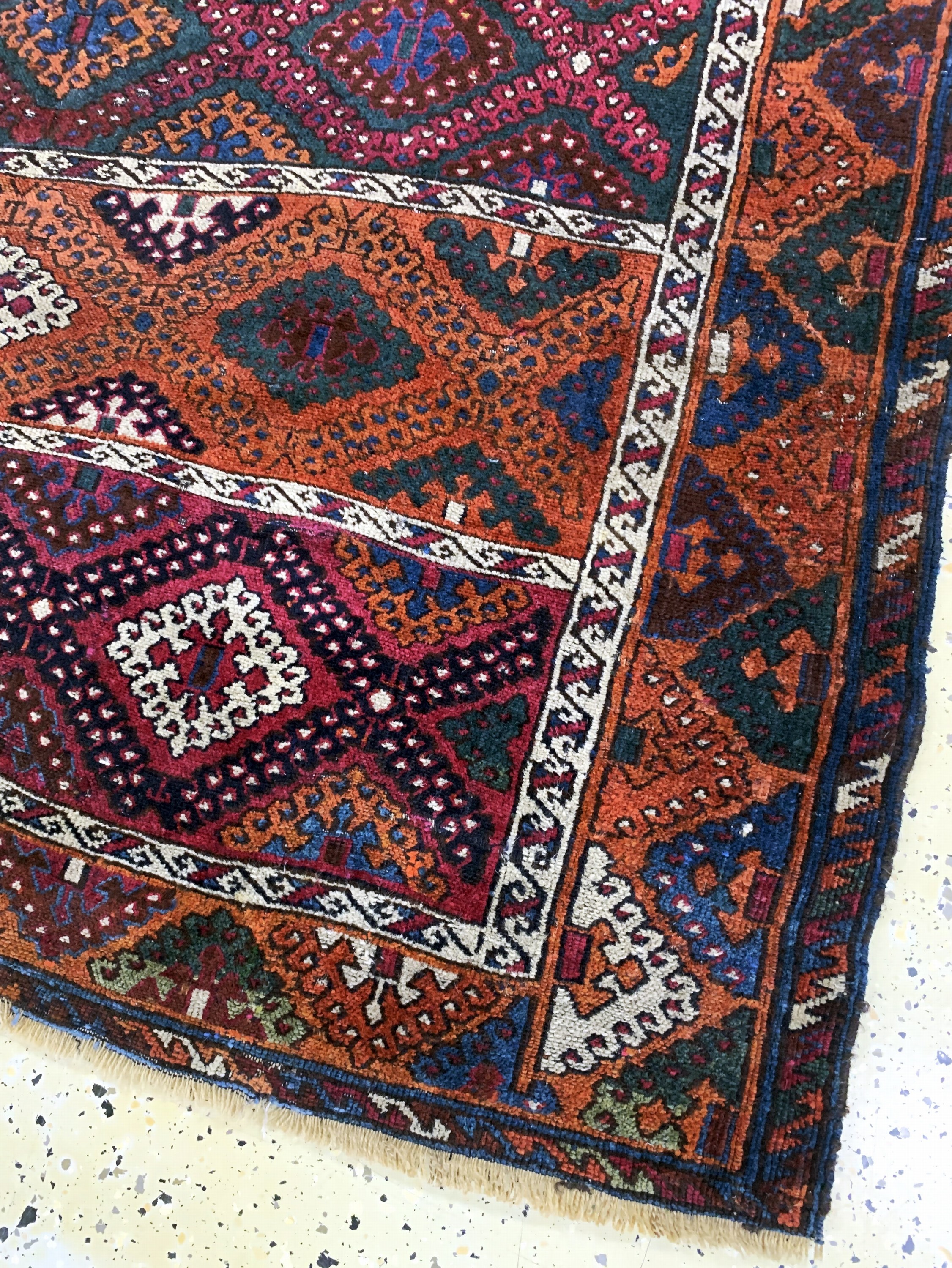 Detail d: "Sarkisla"Yürük antik, Türkei, 19.Jhd, Wolle auf Wolle, ca. 152 x 155 cm, EHZ: 4