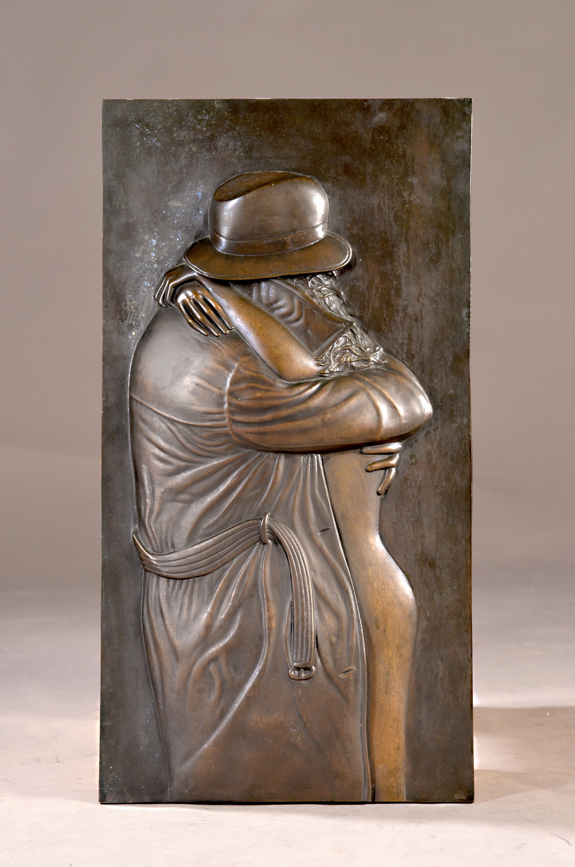 Image 26990138 - Bruno Bruni, geb. 1935 Gradara, Bronzerelief, braun patiniert, ´Zärtlichkeit´, um 1982, ...