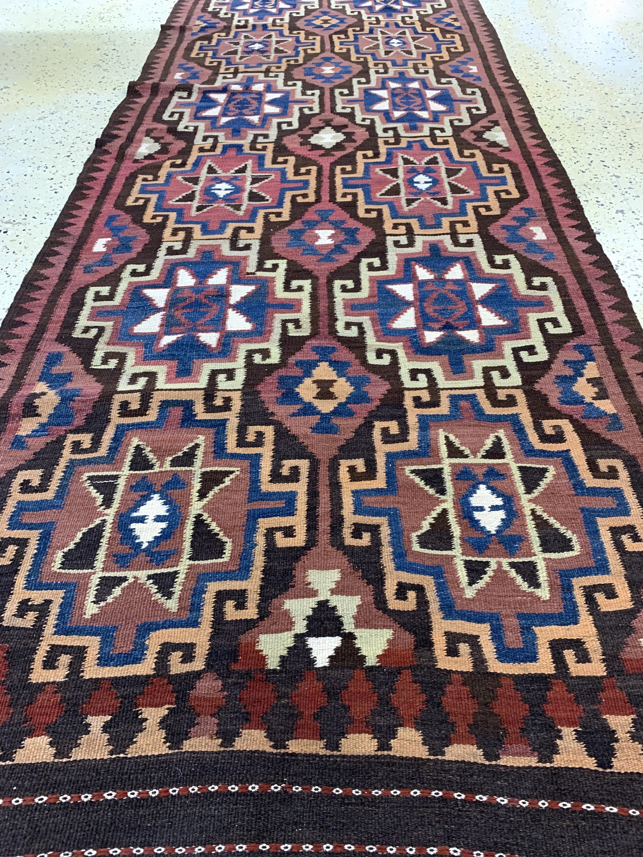 Detail d: Maymaneh Kelim, Afghanistan, Anfang 20.Jhd,Wolle auf Wolle, ca. 302 x 101 cm, EHZ: 2