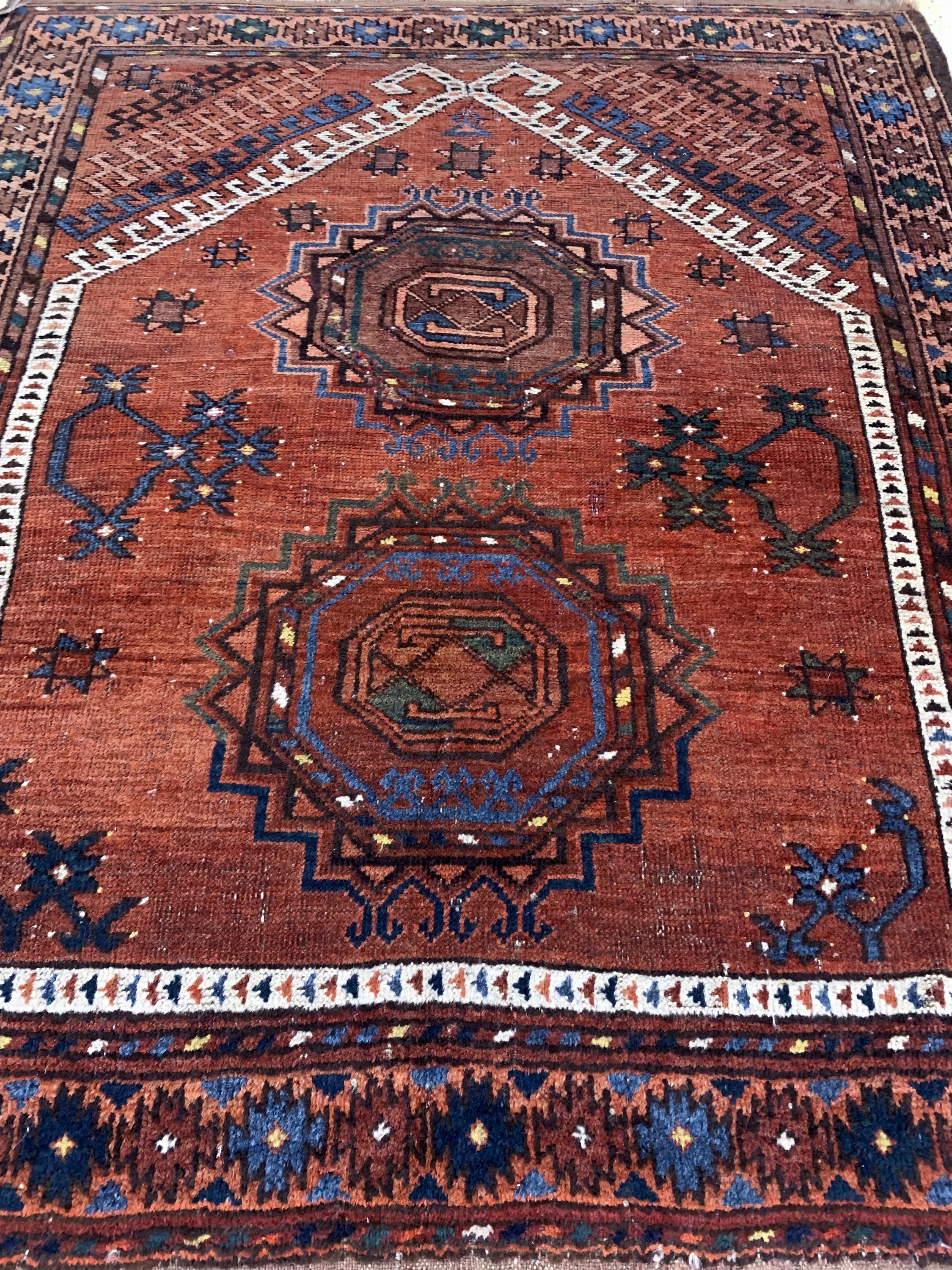 Detail c: Ersari"Gebetsteppich"antik, Turkmenistan, 19.Jhd, Wolle auf Wolle, ca. 128 x 105 cm, EHZ: 4