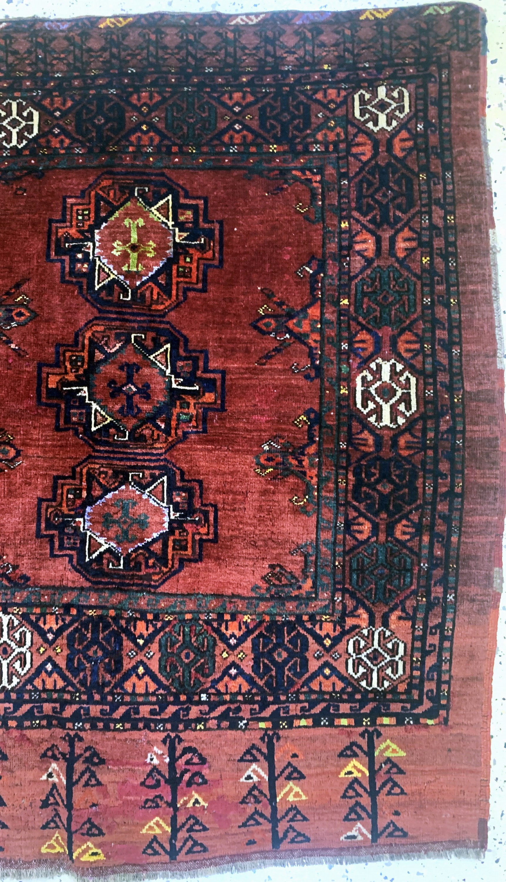Detail c: Ersari Tschowal antik, Turkmenistan, 19.Jhd, Wolle mit"Seide"auf Wolle, ca. 168 x 102 cm, EHZ: 2