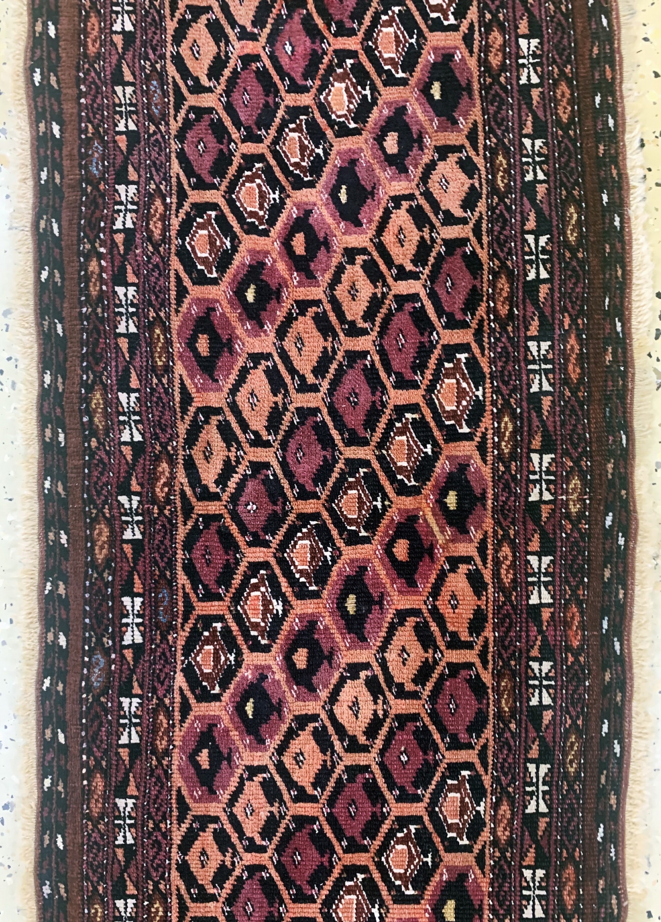 Detail c: Saryk Torba antik, Turkmenistan, 19.Jhd, Wolle mit"Seide"auf Wolle, ca. 148 x 38 cm, EHZ: 2