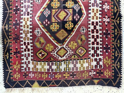 26990110c - Anatol Kelim antik, Türkei, 19.Jhd, Wolle auf Wolle, ca. 400 x 146 cm, (2 Bahnig), ...