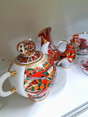 26990192a - Serviceteile, Lomonossov, St. Petersburg, Porzellan, Dekor ´Red Rooster´, Teekanne ...