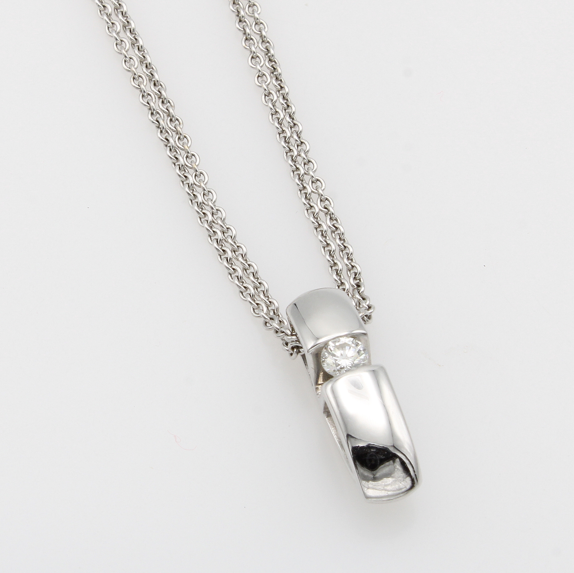 Image 26990206 - Anhänger mit Brillant an Kette, WG 750/000, Brill. ca. 0.10 ct Weiß/si, anged. ...