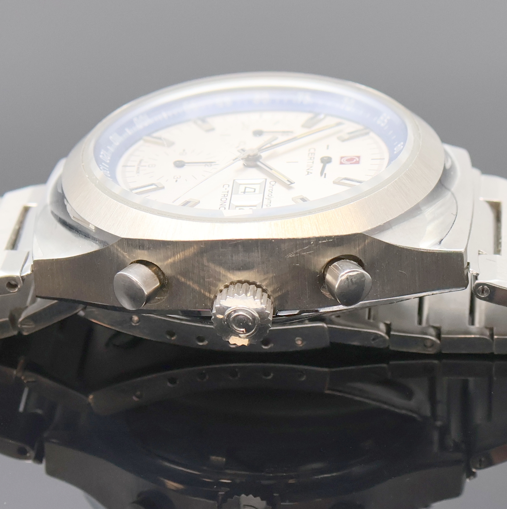 Detail c: CERTINA Chronolympic C-Tronic seltener Stimmgabel-Chronograph in Stahl Referenz 749.3754.41, Schweiz um 1970, Boden verschr., orig. Gliederband m. ...