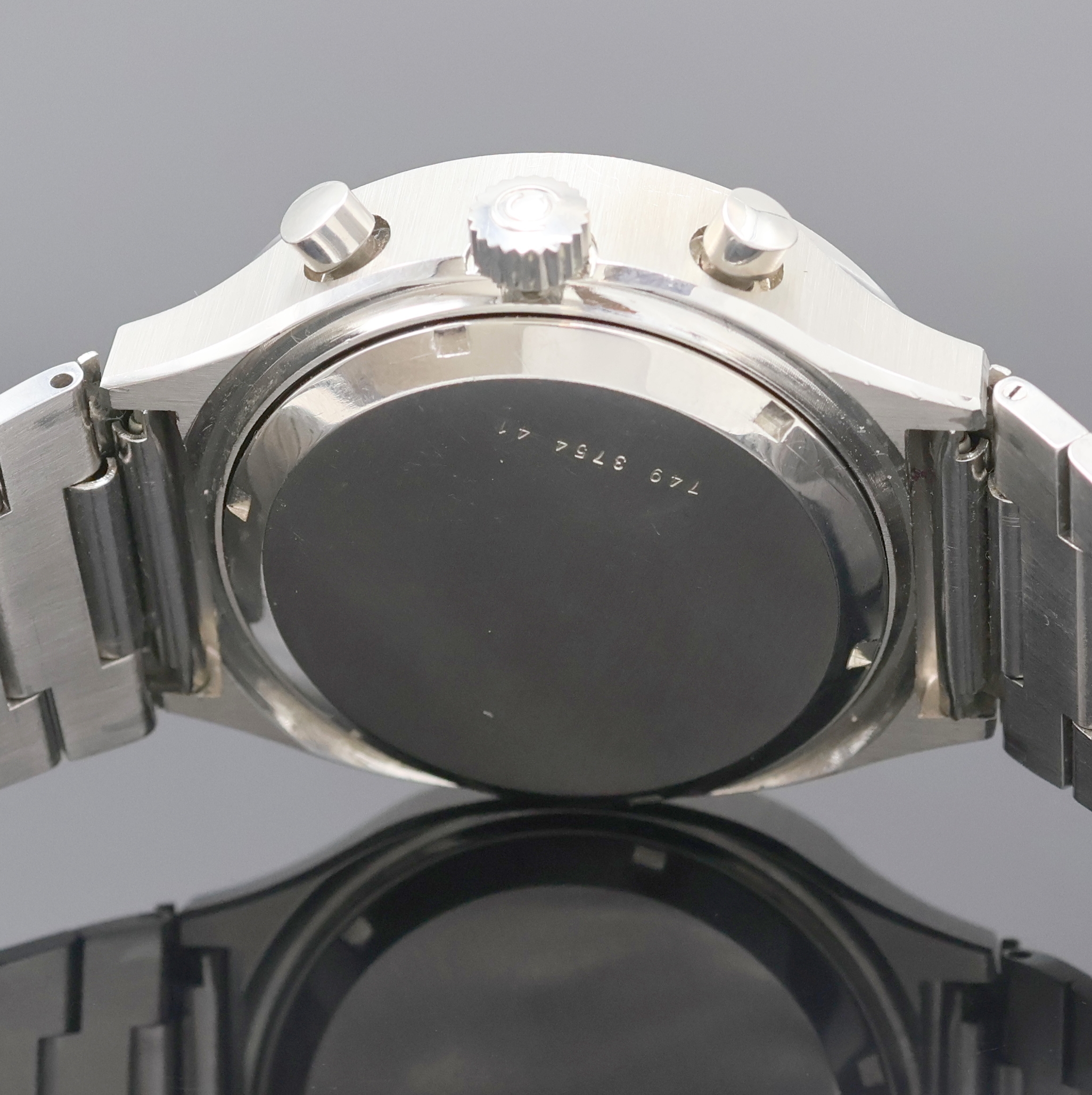 Detail d: CERTINA Chronolympic C-Tronic seltener Stimmgabel-Chronograph in Stahl Referenz 749.3754.41, Schweiz um 1970, Boden verschr., orig. Gliederband m. ...