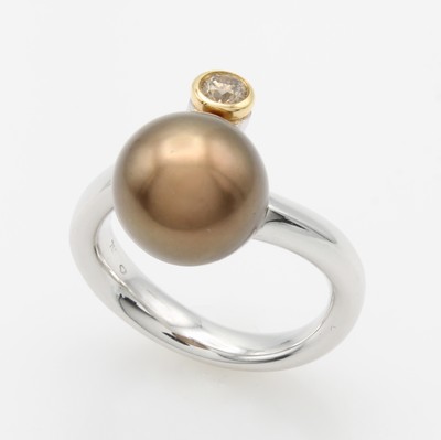 26990214a - Ring mit Tahitizuchtperle und Brillant, RG/WG 750/000, Brill. ca. 0.15 ct Braun/si, ...