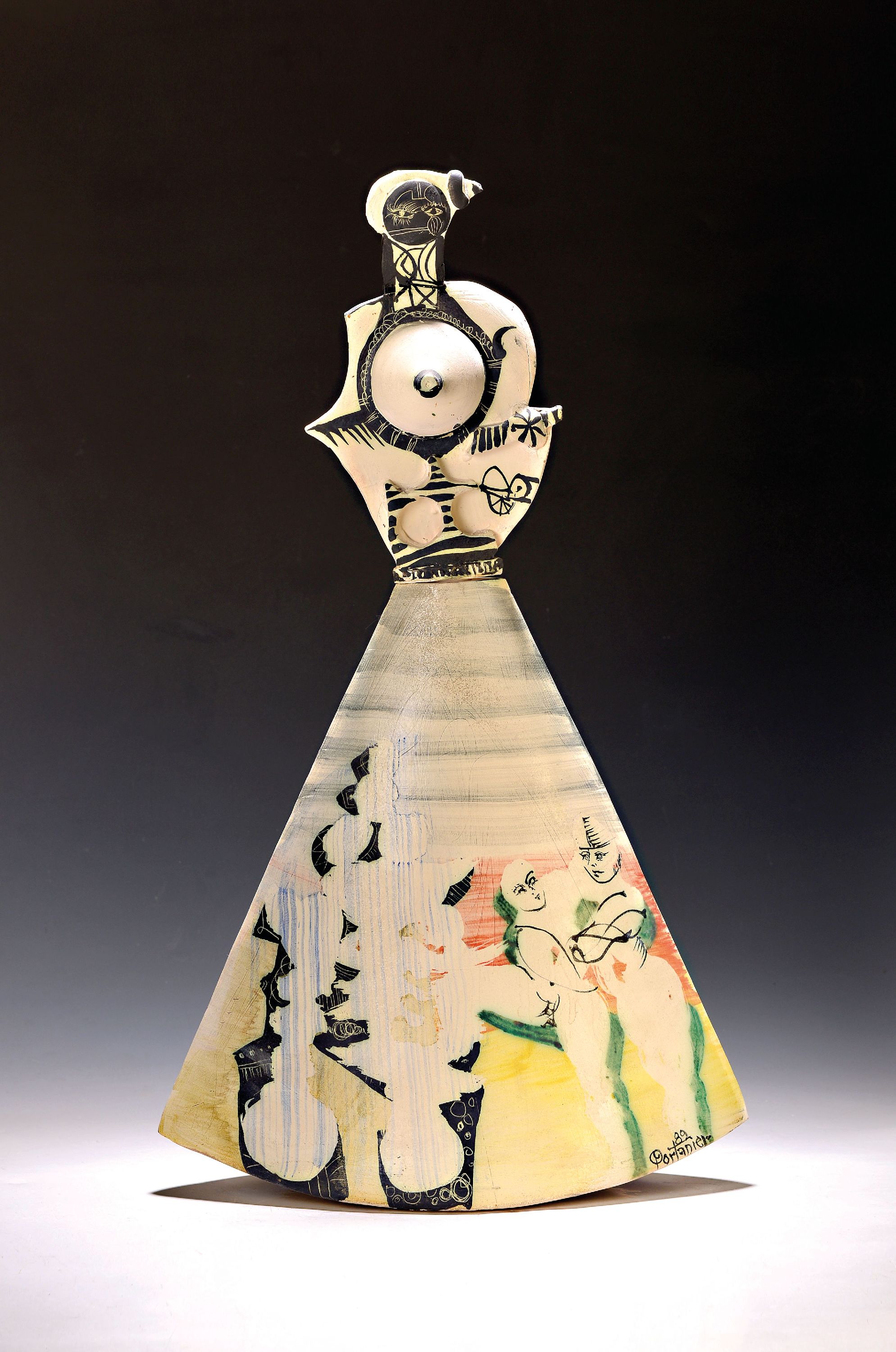 Detail k: Gilbert Portanier, 1926 Cannes-2023 Vallauris , 2-tlg. Skulptur, weißer Ton, handbemalt und mit Ritzdekor versehen, signiert und datiert 1989, ...