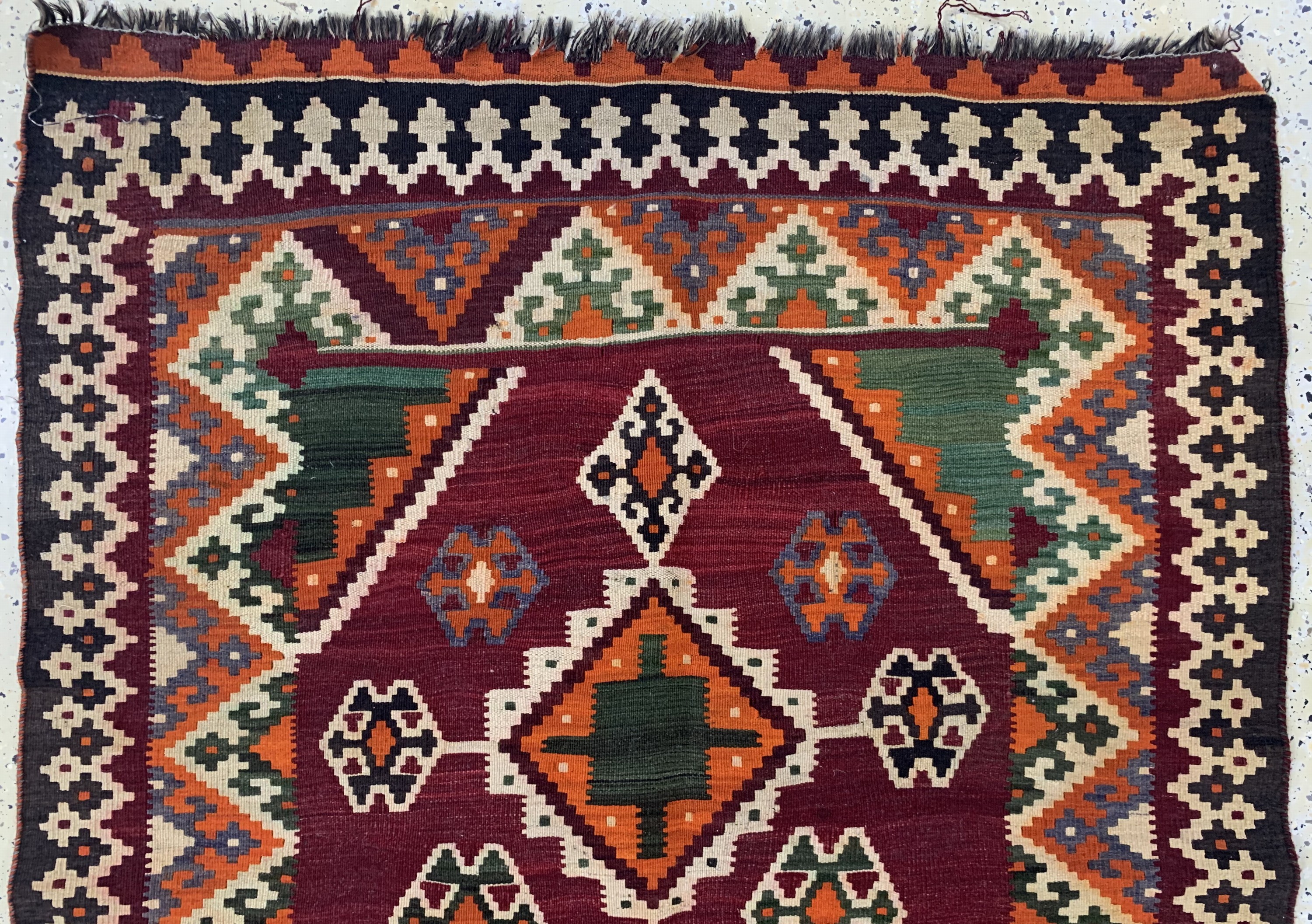 Detail a: Ghaschgai Kelim, Persien, Anfang 20.Jhd, Wolle auf Wolle, ca. 292 x 123 cm, EHZ: 2(restauriert)
