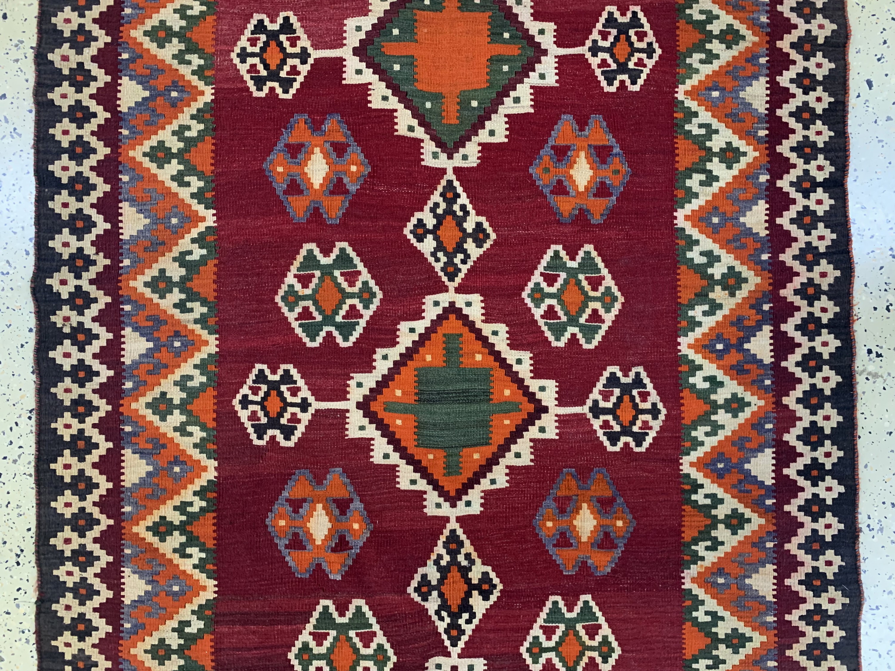 Detail d: Ghaschgai Kelim, Persien, Anfang 20.Jhd, Wolle auf Wolle, ca. 292 x 123 cm, EHZ: 2(restauriert)