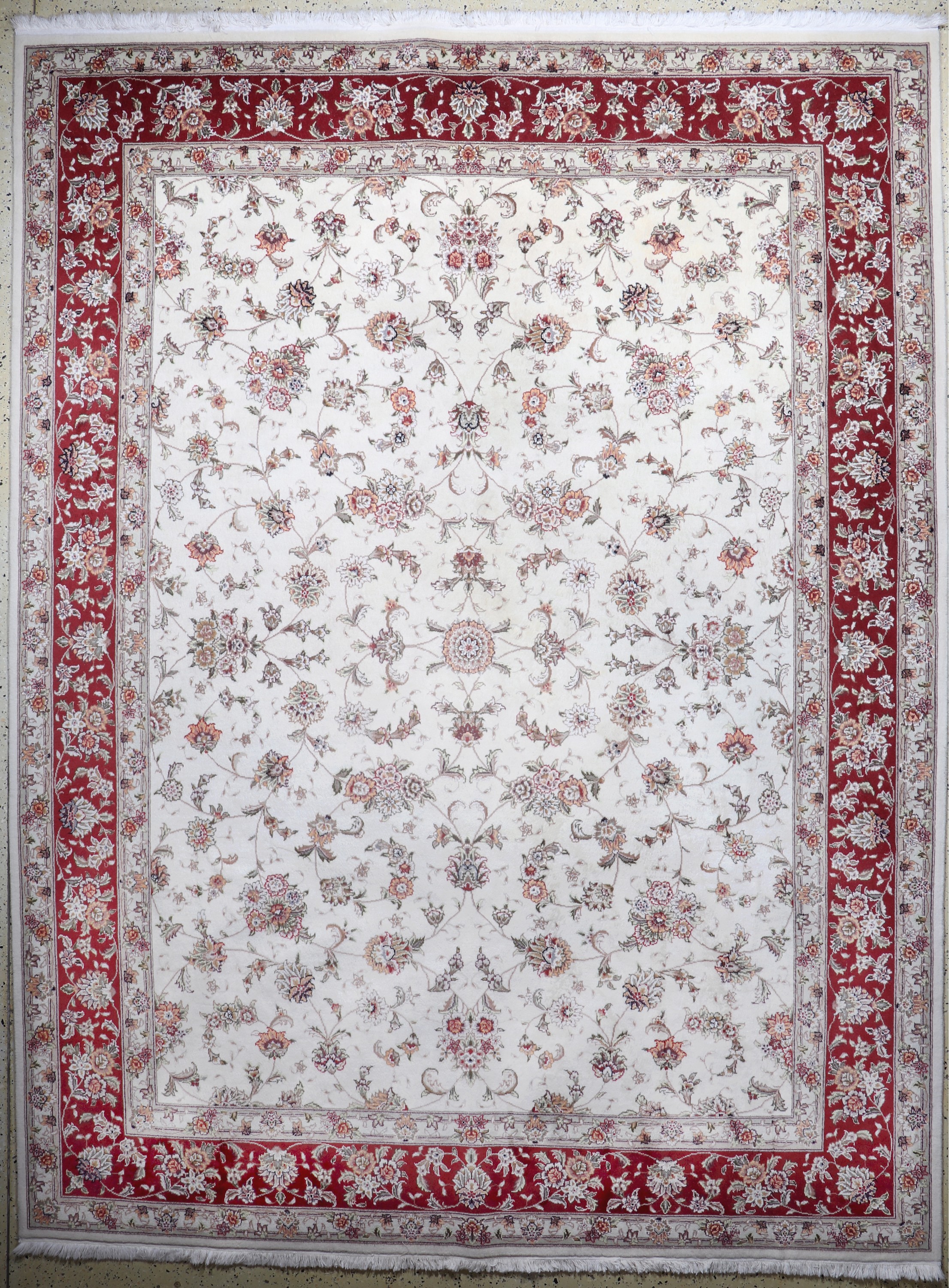 Indo Täbriz, Indien, Ende 20.Jhd, Wolle mitSeide, ca. 359 x 273 cm, gereinigt, EHZ: 1-2