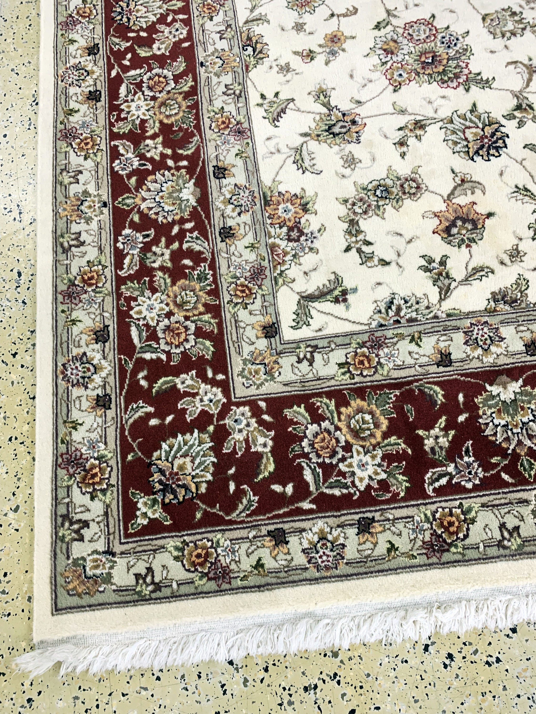 Detail g: Indo Täbriz, Indien, Ende 20.Jhd, Wolle mitSeide, ca. 359 x 273 cm, gereinigt, EHZ: 1-2