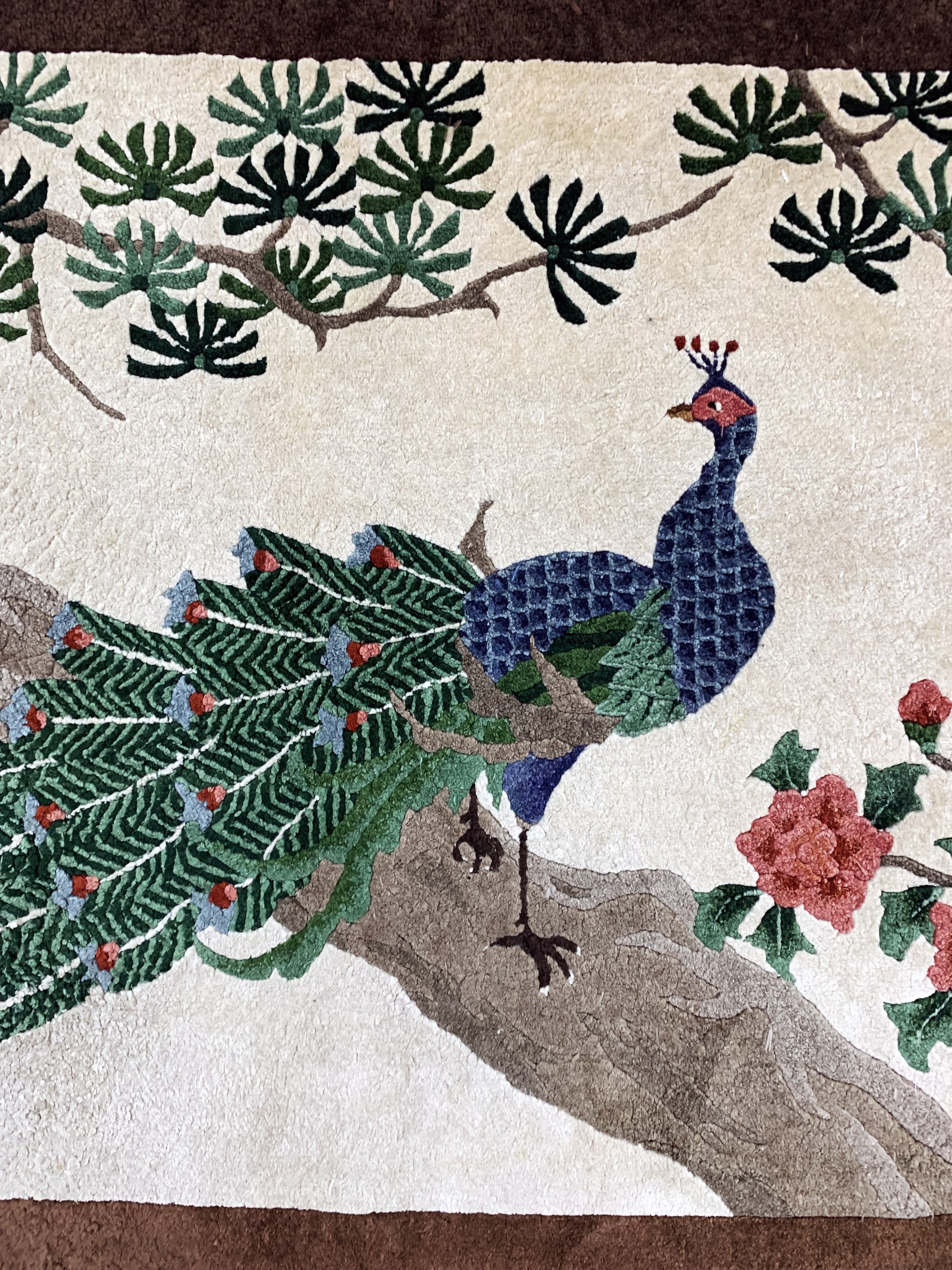 Detail c: Seiden-Teppich, China, Mitte 20.Jhd, reine Naturseide, ca. 140 x 85 cm, EHZ: 2