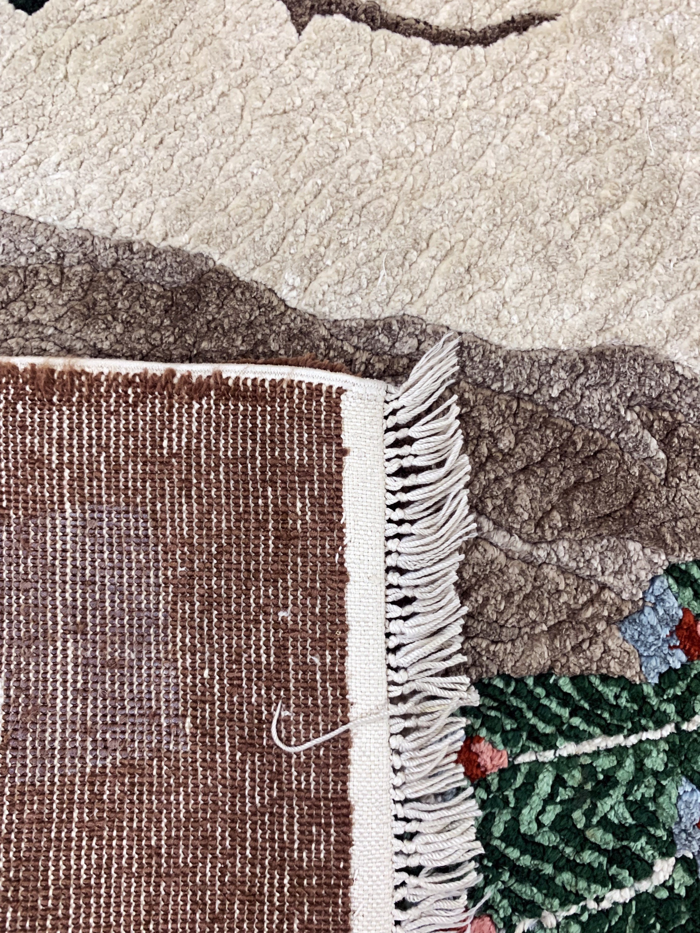 Detail d: Seiden-Teppich, China, Mitte 20.Jhd, reine Naturseide, ca. 140 x 85 cm, EHZ: 2