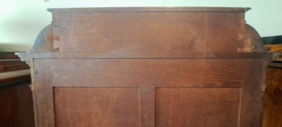 26991102r - Zweitüriger Stollenschrank, wohl Mainz, um 1890, Nußbaum massiv, z.T. Furnier, ...