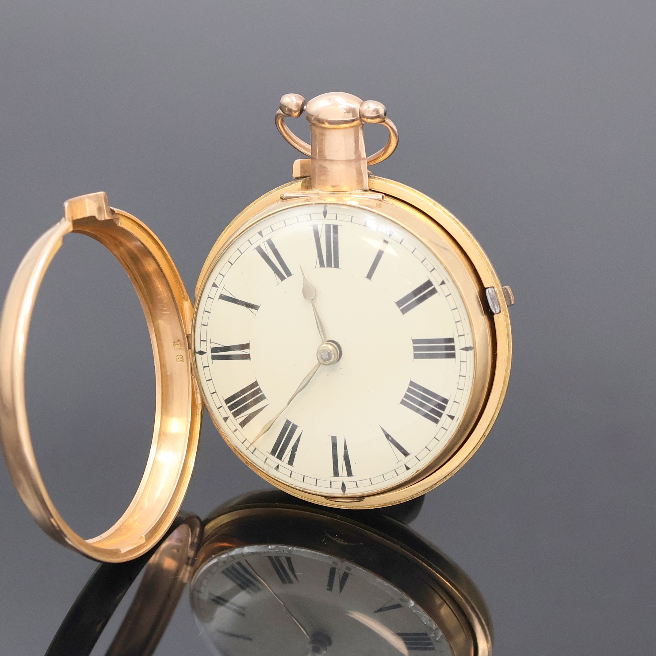 Detail b: WILLIAM MOLYNEUX DUBLIN Nr. 358 schwere Taschenuhr in RG 750/000, London Hallmark 1812, glattes Geh. und Übergeh. dell., Übergeh. m. Adelsgravur, ...