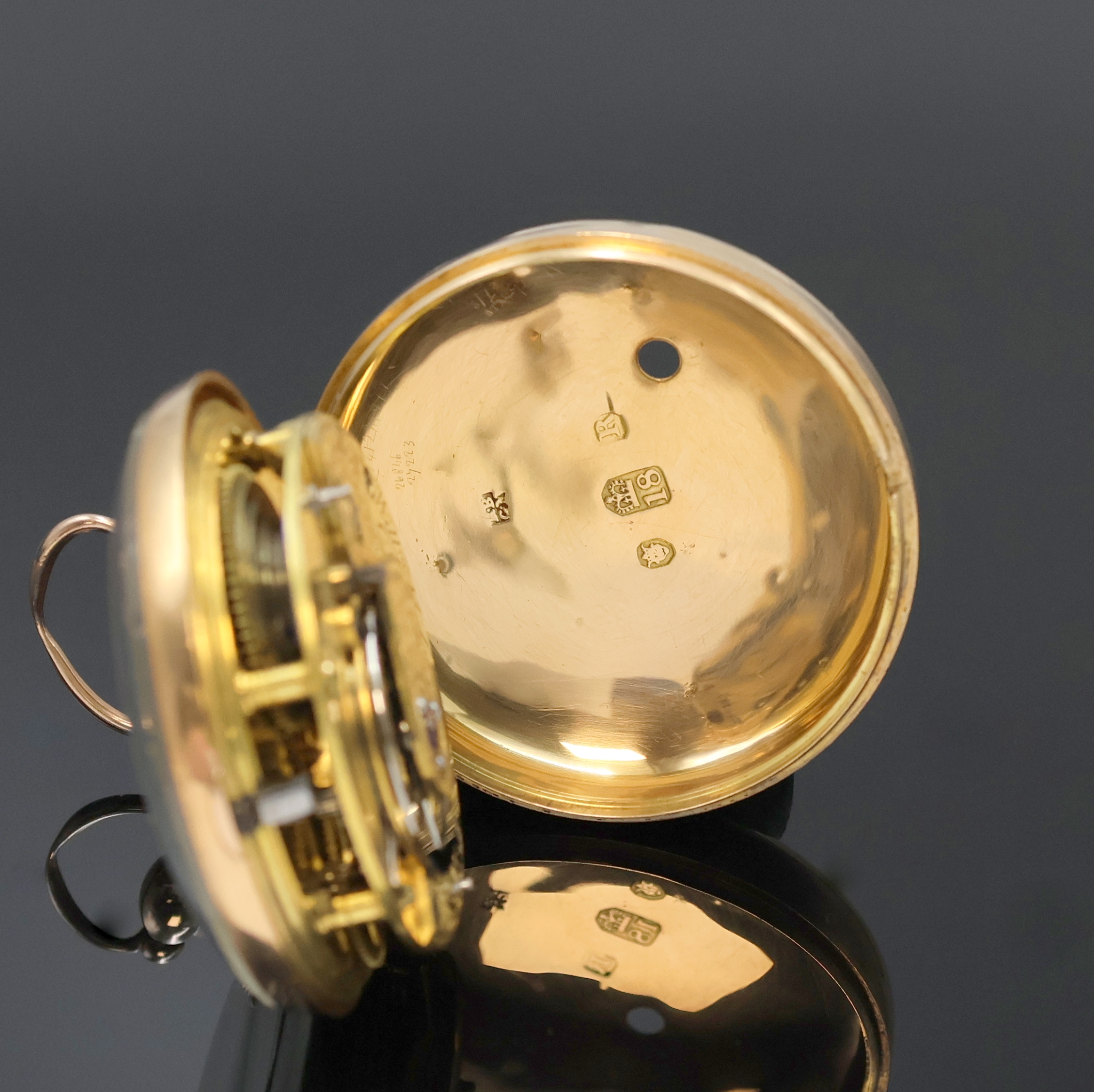 Detail e: WILLIAM MOLYNEUX DUBLIN Nr. 358 schwere Taschenuhr in RG 750/000, London Hallmark 1812, glattes Geh. und Übergeh. dell., Übergeh. m. Adelsgravur, ...