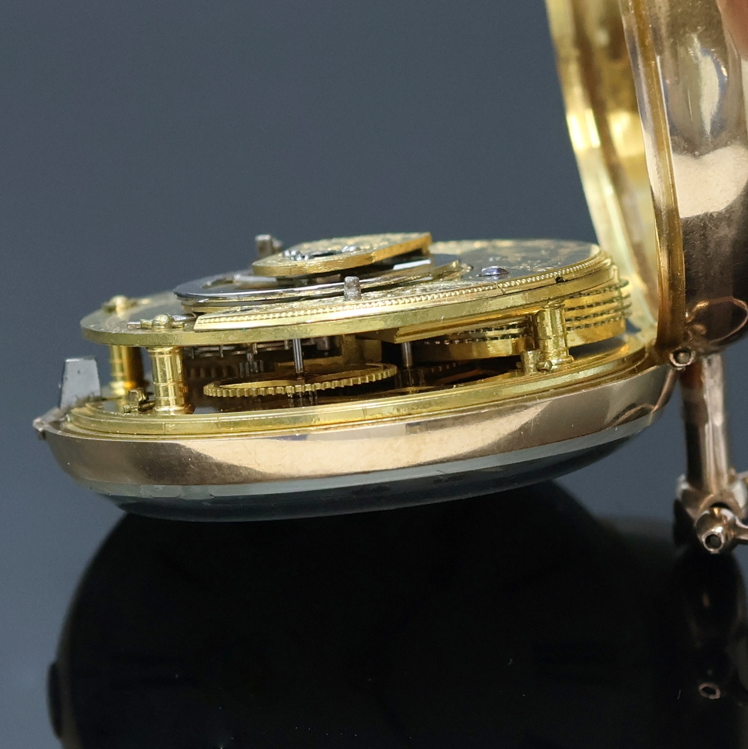Detail h: WILLIAM MOLYNEUX DUBLIN Nr. 358 schwere Taschenuhr in RG 750/000, London Hallmark 1812, glattes Geh. und Übergeh. dell., Übergeh. m. Adelsgravur, ...