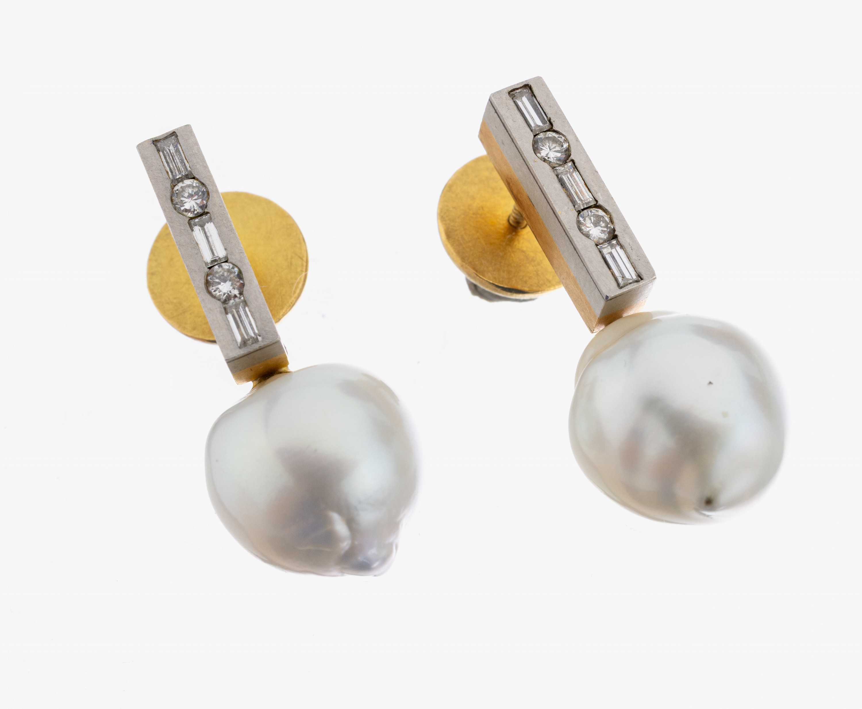 Image 26991267 - Paar 18 kt Gold und Platin Diamant-Perl -Ohrstecker, GG 750/000 und Pt, 4 Brillanten ...