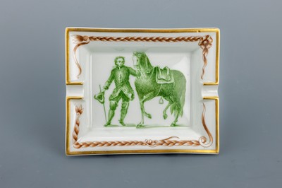 Image HERMES Aschenbecher, ´Pferd mit Reiter´, Porzellan, weißer Grund, goldfarb. Rand, kl. ...