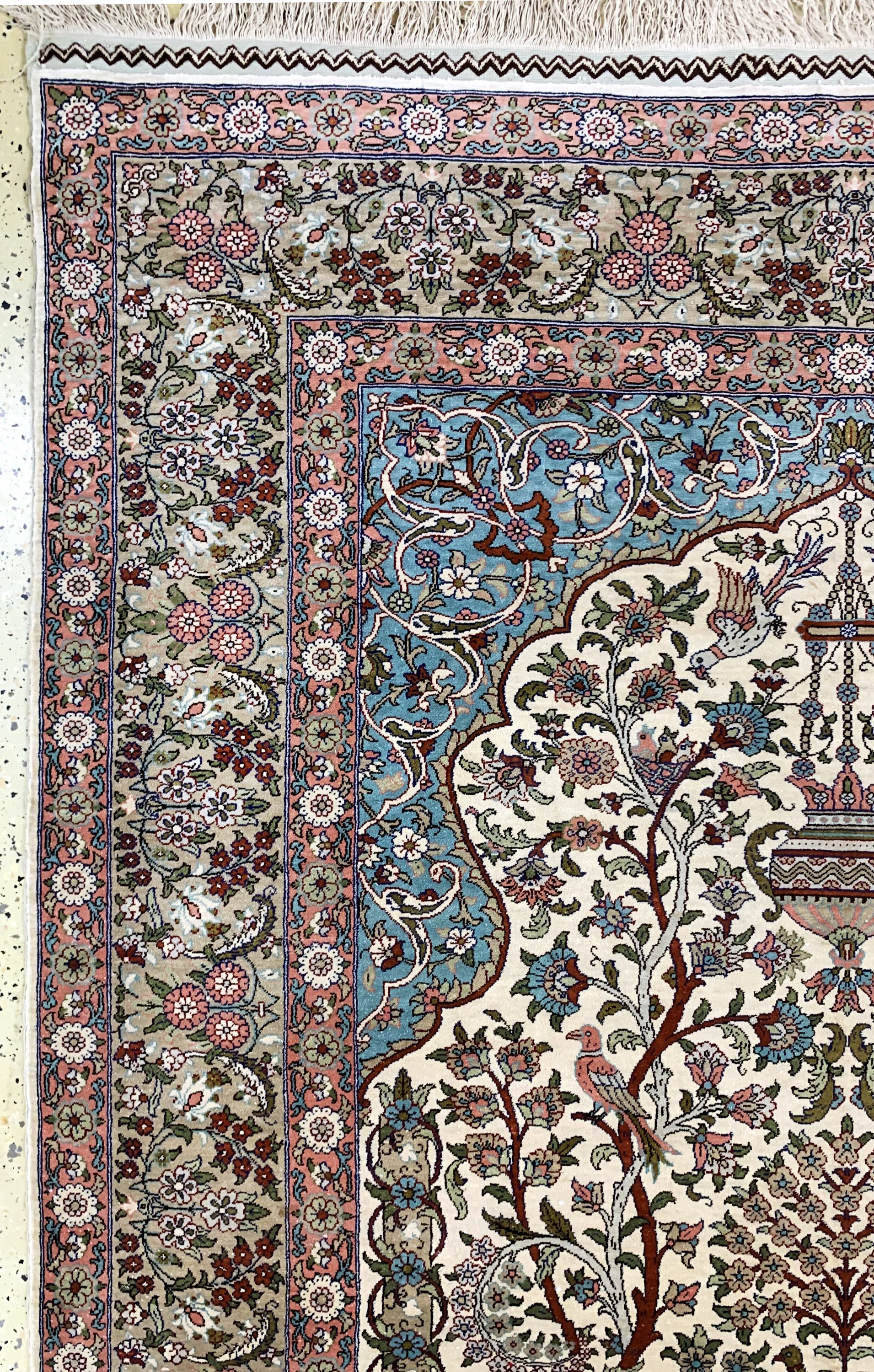 Detail e: Kayseri alt, Türkei, Mitte 20.Jhd., reine Naturseide, ca. 193 x 139 cm, EHZ: 2