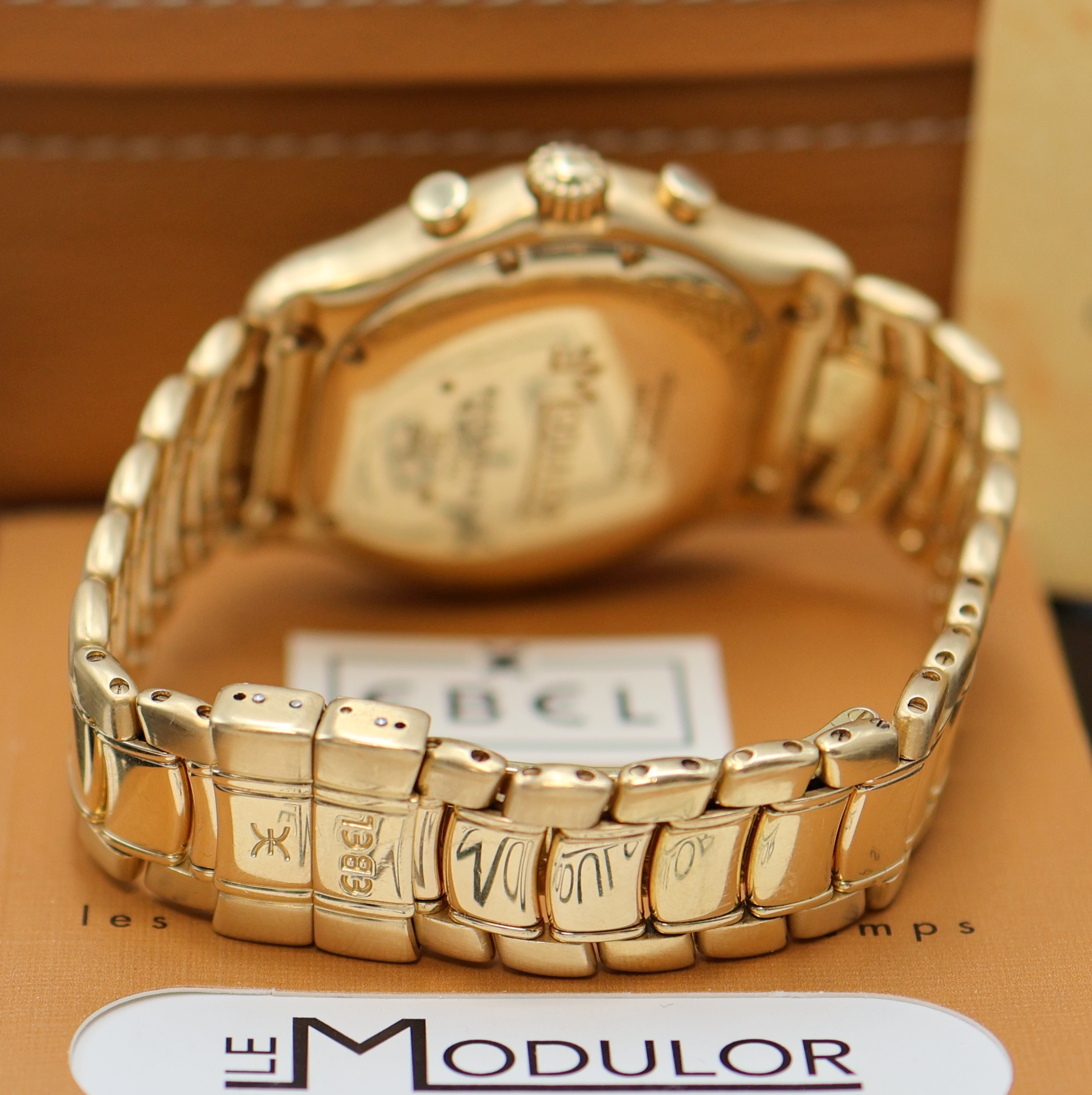 Detail b: EBEL Armbandchronograph Le Modulor Referenz 8137241, Schweiz verk. lt. Pap. 09/2003, Automatik, Chronometer in massiv GG 750/000 inkl. Gliederband m. ...