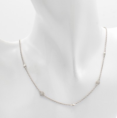 26991368a - Collier mit Brillanten. WG 585/000, runde Zwischenelemente z.T. bes. m. 22 Brill. zus. ...