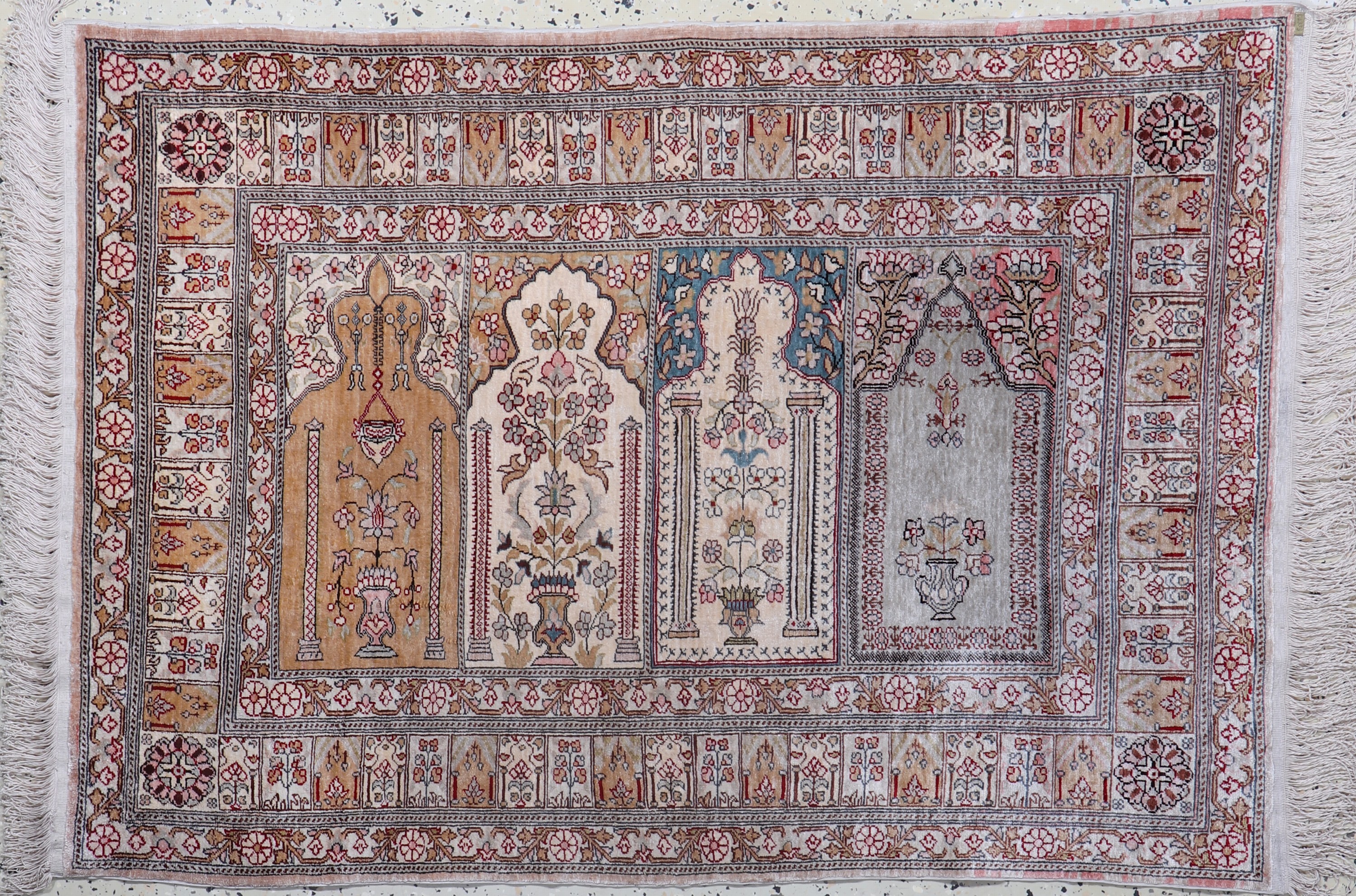 Seiden Kayseri"Saf", Persien, Mitte 20.Jhd,reine Naturseide, ca. 122 x 88 cm, EHZ: 1-2