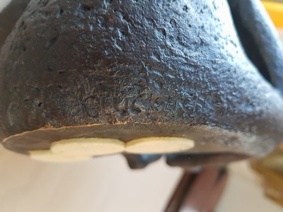 26991494n - H. Glücklich, zeitgen. Künstler, Sitzender weiblicher Akt, Bronzeguß, sign. und num. ...