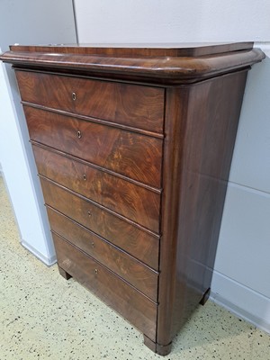 26991964w - Chiffoniere/Hochkommode, Biedermeier, um 1840 , Mahagonifurnier, 6 Schubladen, ca. 148 x ...