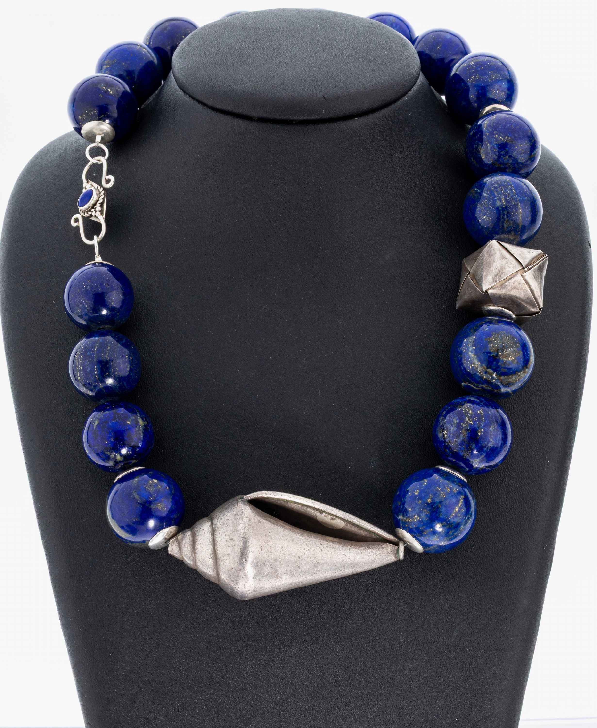 Image 26992633 - Lapislazuli-Collier, im Verlauf Lapislazuli-Kugeln, D. ca. 20.4 mm-24.1 mm, 1 ...
