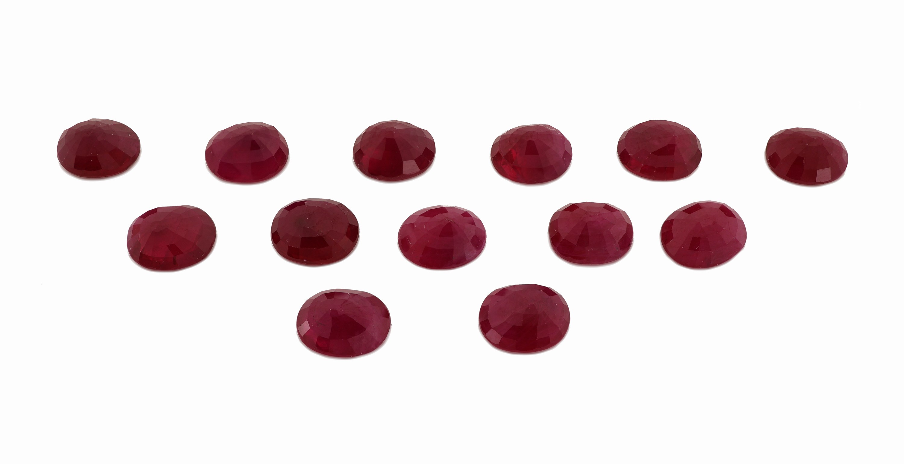 Detail a: Lot 13 lose Rubine zus. ca. 10.91 ct, ovalfacett., Ausfassware, z.T. beh.