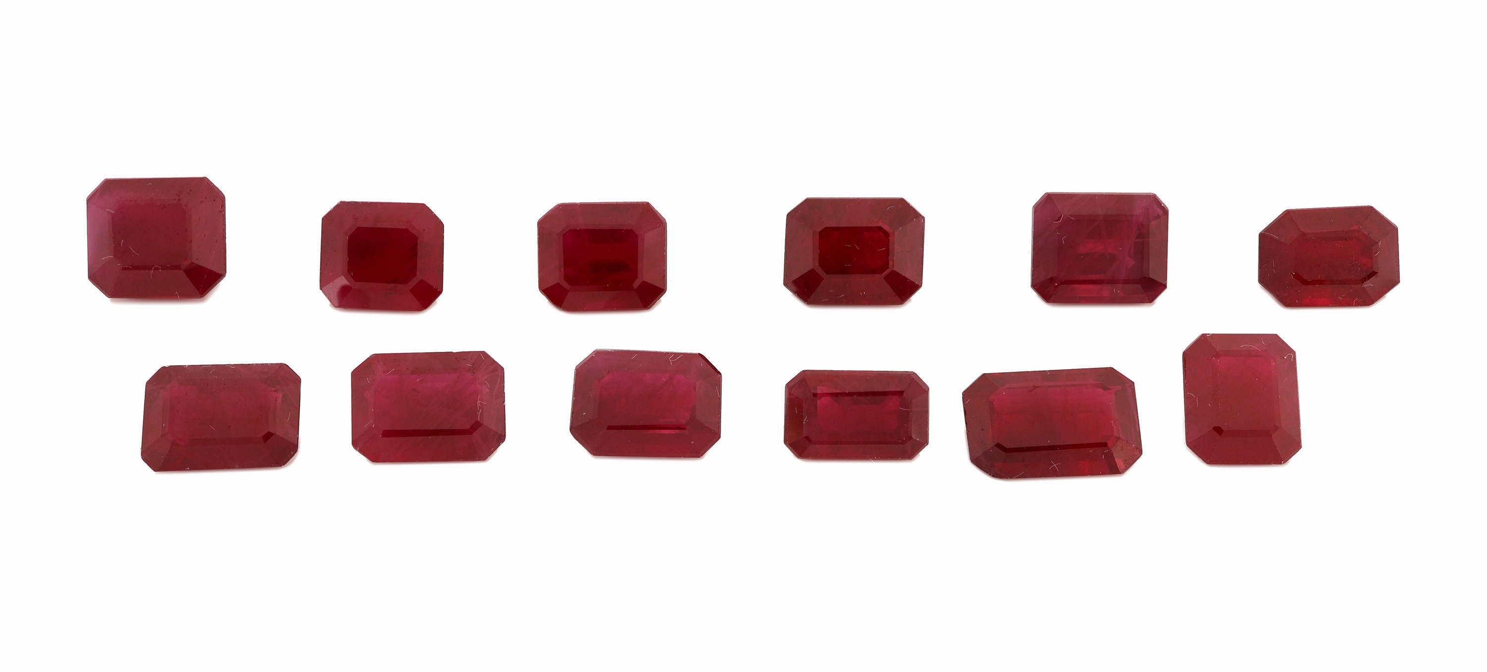 Lot lose Rubine, zus. ca. 12.93 ct, (beh.), Treppenschliffe in versch. Größen, Ausfassware