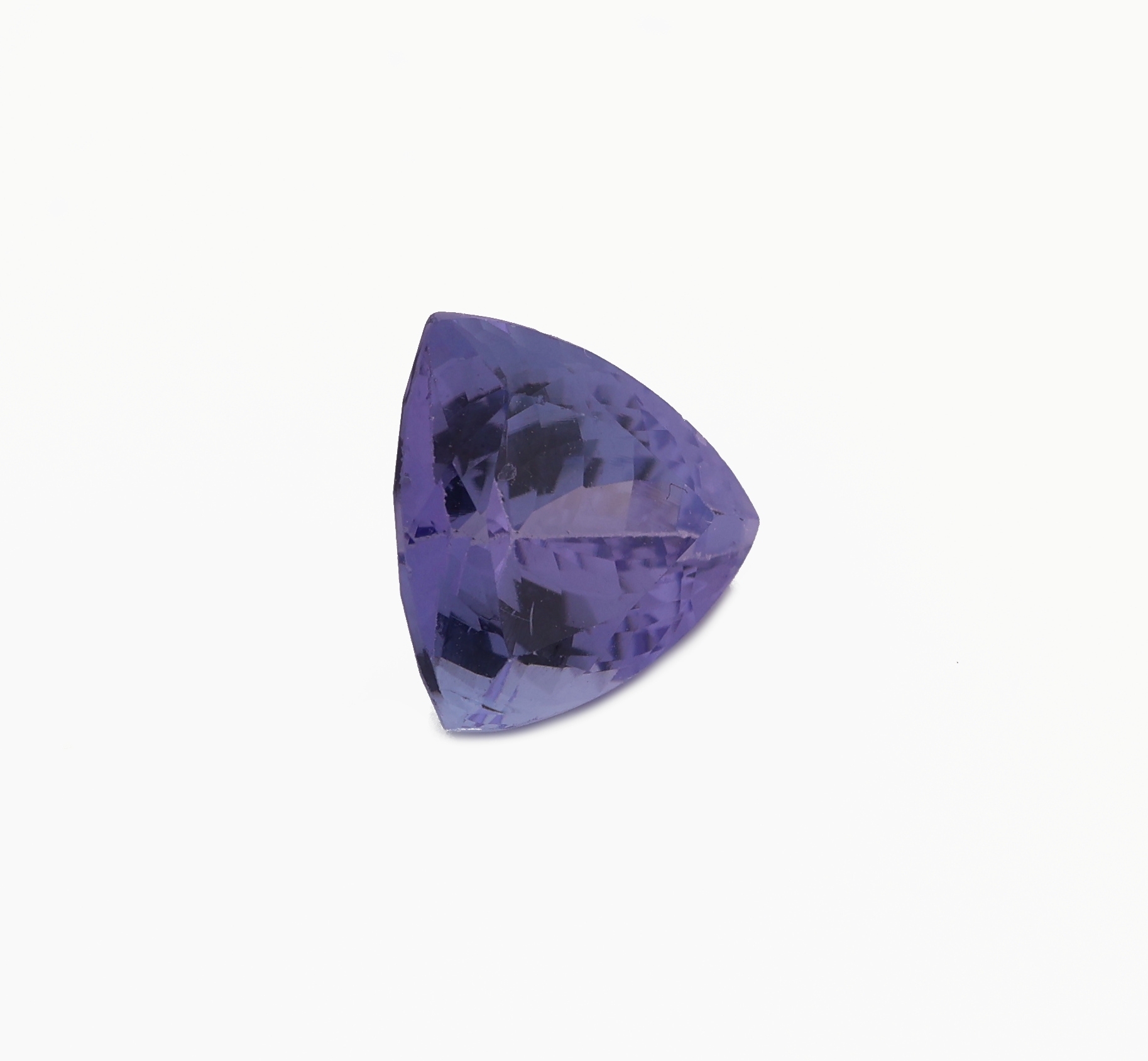 Detail a: Loser Tansanit ca. 1.99 ct, facett. Triangel