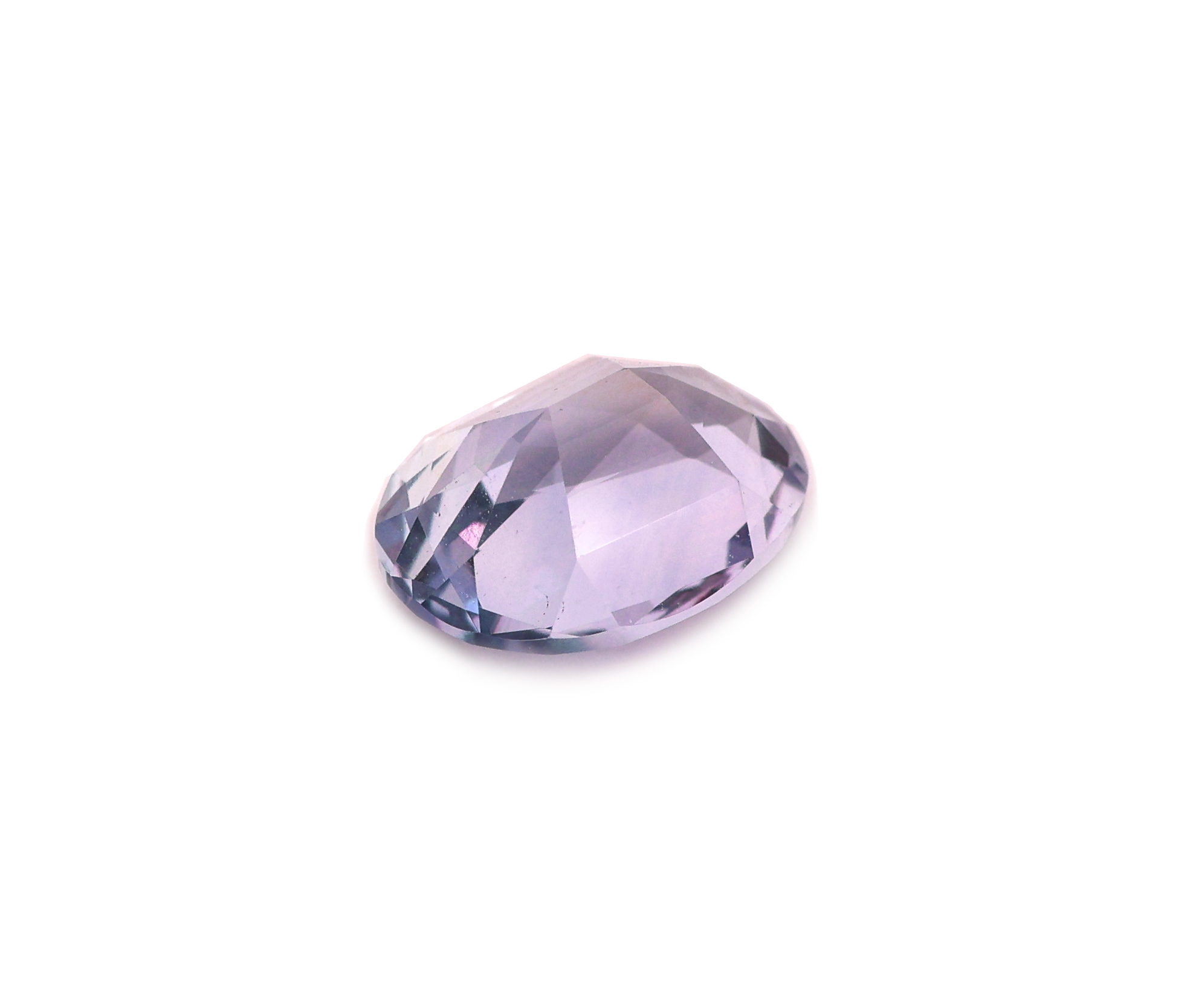 Detail b: Loser Tansanit, ca. 1.37 ct, ovalfacett.