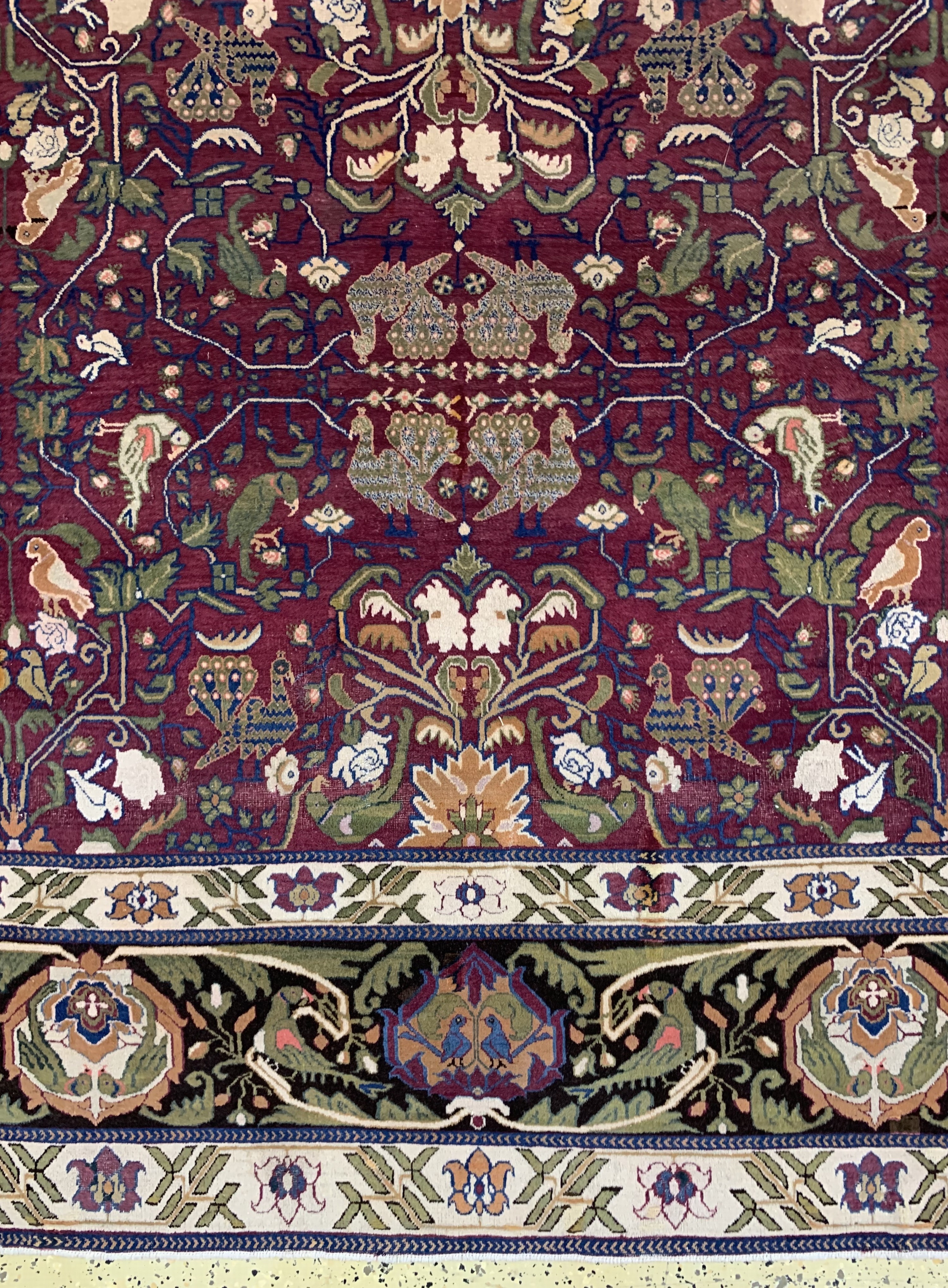 Detail b: Agra antik, Indien, 19.Jhd, Wolle auf Baumwolle, ca. 301 x 312 cm, EHZ: 2-3, (Oxidiert)