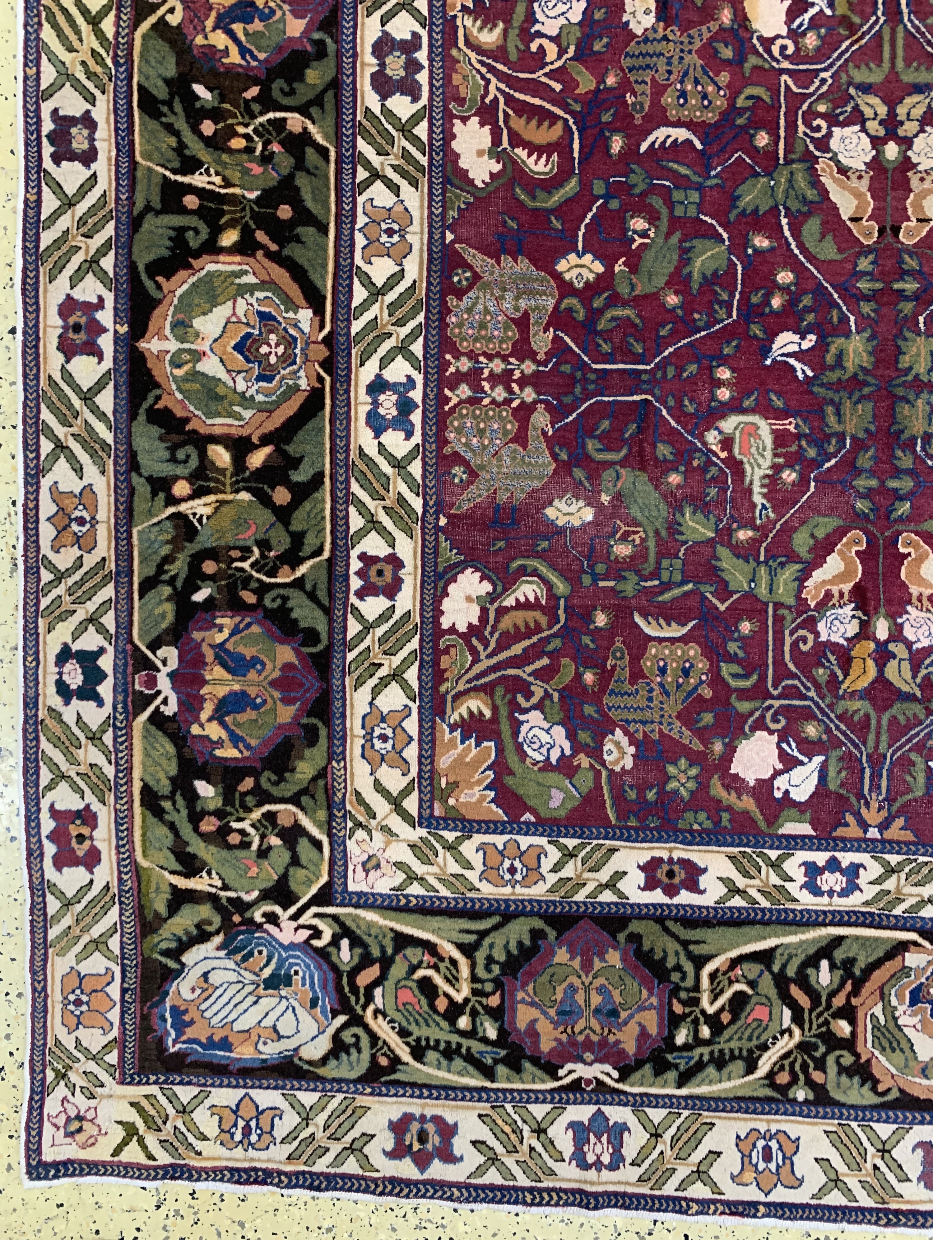 Detail c: Agra antik, Indien, 19.Jhd, Wolle auf Baumwolle, ca. 301 x 312 cm, EHZ: 2-3, (Oxidiert)