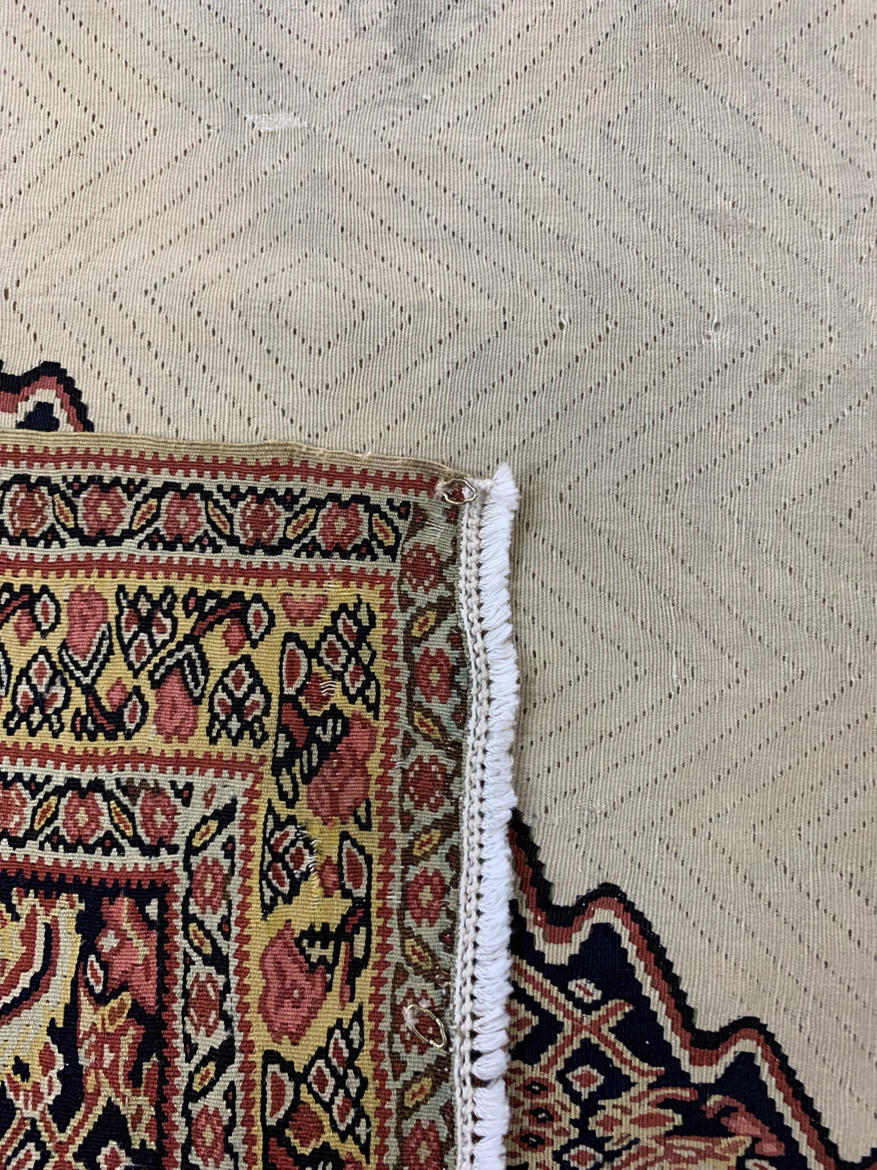 Detail e: Senneh Kelim fein antik, Persien, um 1900, Wolle auf Wolle, ca. 175 x 120 cm, Reinigungsbedürftig, EHZ: 2, (restauriert)