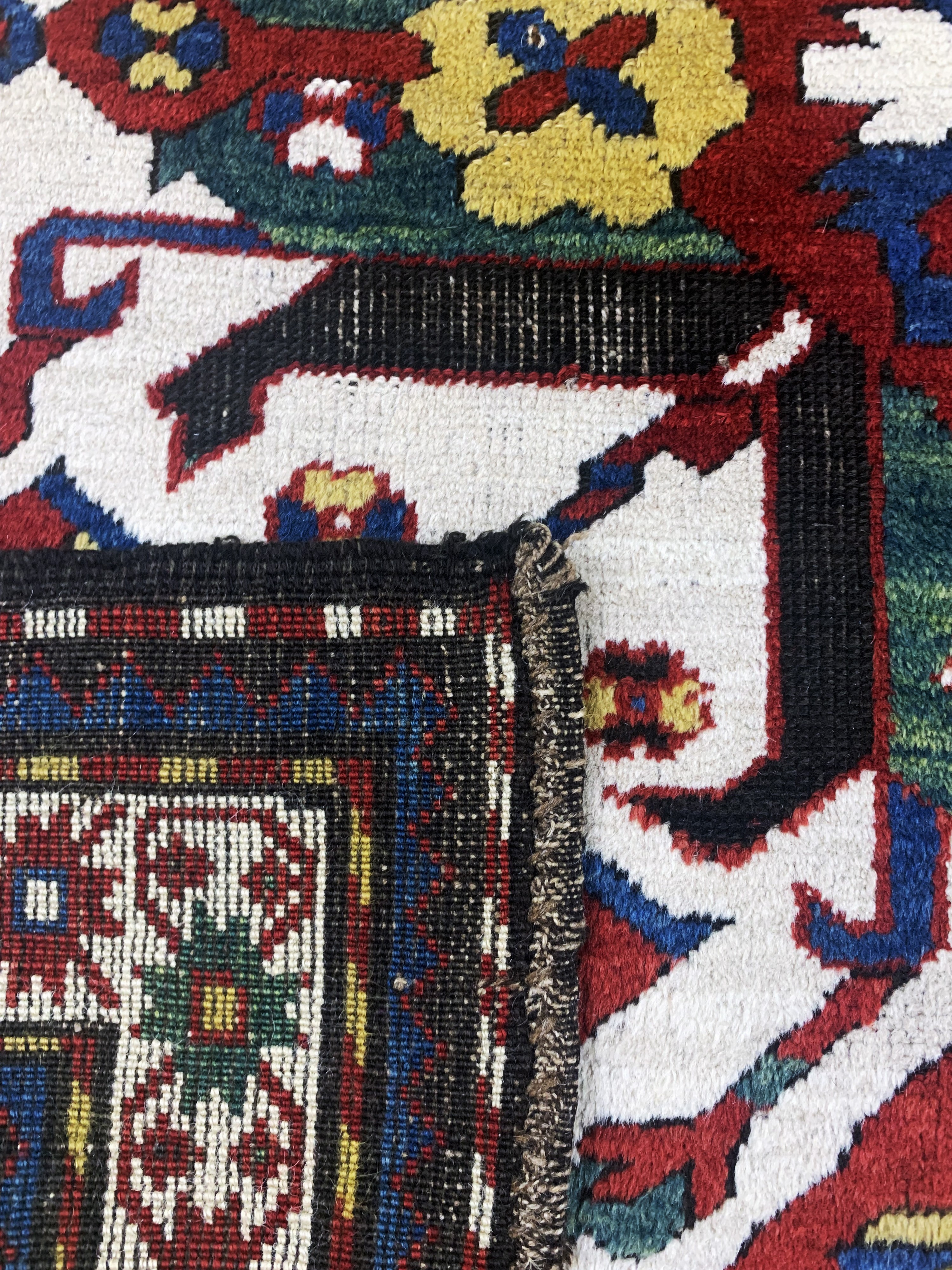 Detail g: Tchelaberd"Adler-Kazak"antik, Kaukasus, 19.Jhd, Wolle auf Wolle, ca. 210 x 137 cm, EHZ: 2(Original Zustand)