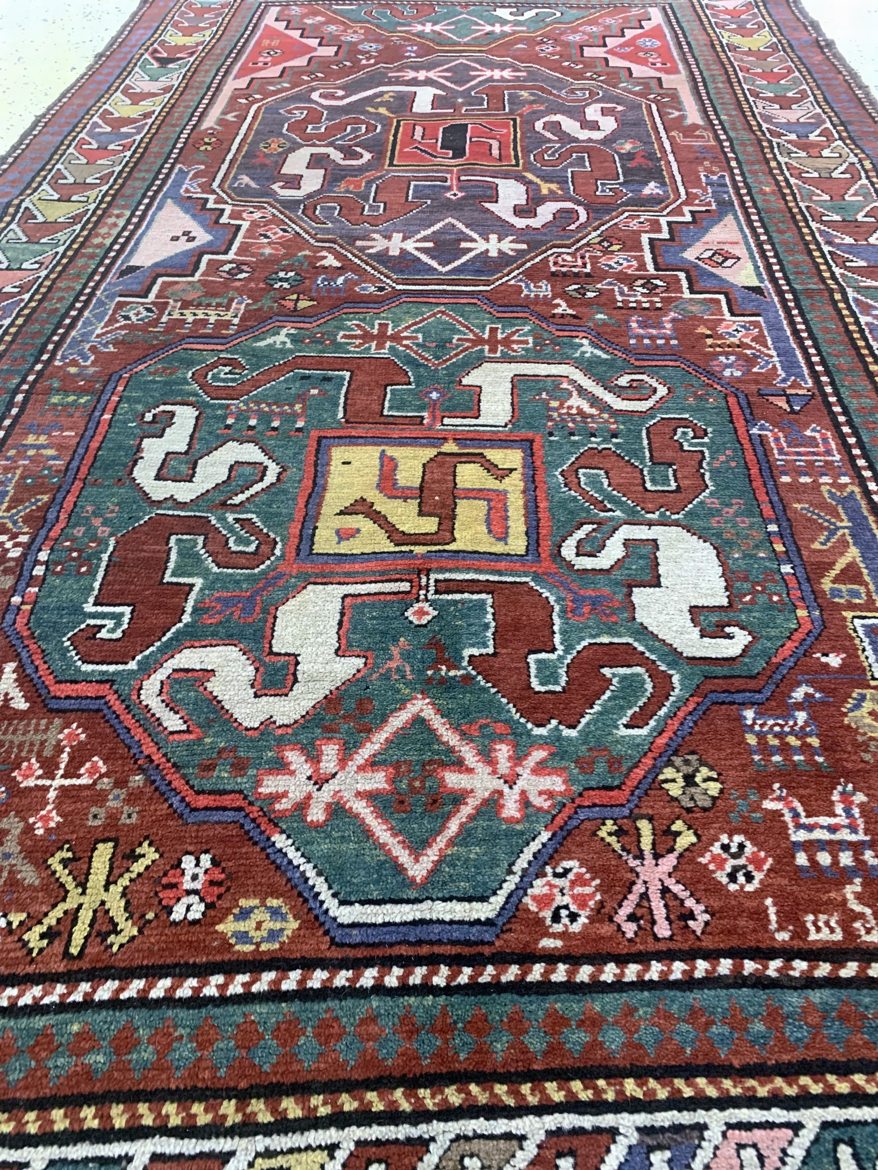 Detail f: "Wolkenband-Kazak"antik, Kaukasus, datiert 1903 , Wolle auf Wolle, ca. 245 x 137 cm, EHZ: 2-3