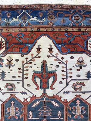 26992991h - Heriz´Serapi´antik, Persien, 19.Jhd, Wolle auf Baumwolle, ca. 351 x 262 cm, EHZ: 3