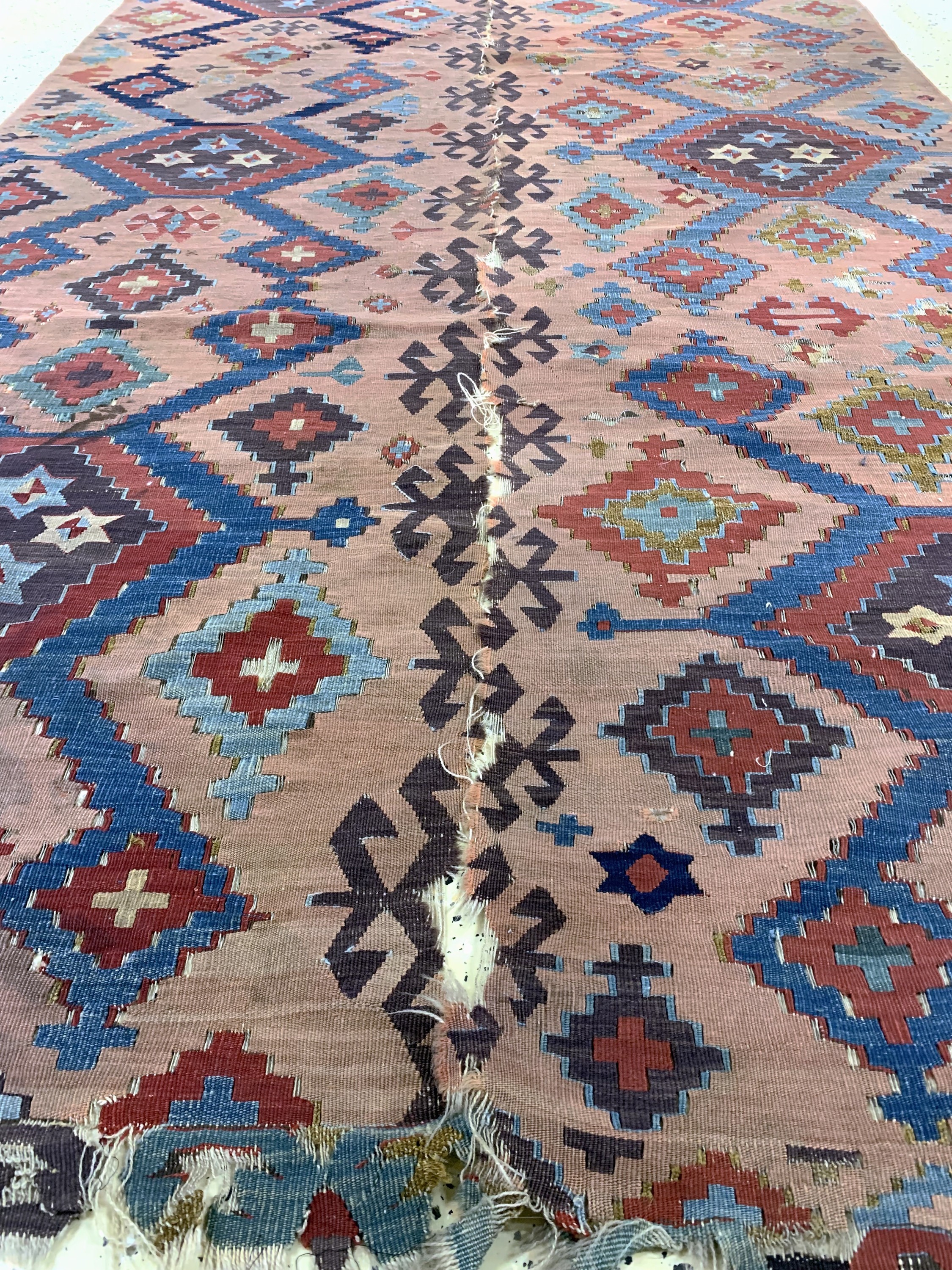 Detail h: Konya Kelim antik( 2 Bahnig), Türkei, 19.Jhd, Wolle auf Wolle, ca. 392 x 156 cm, EHZ: 3