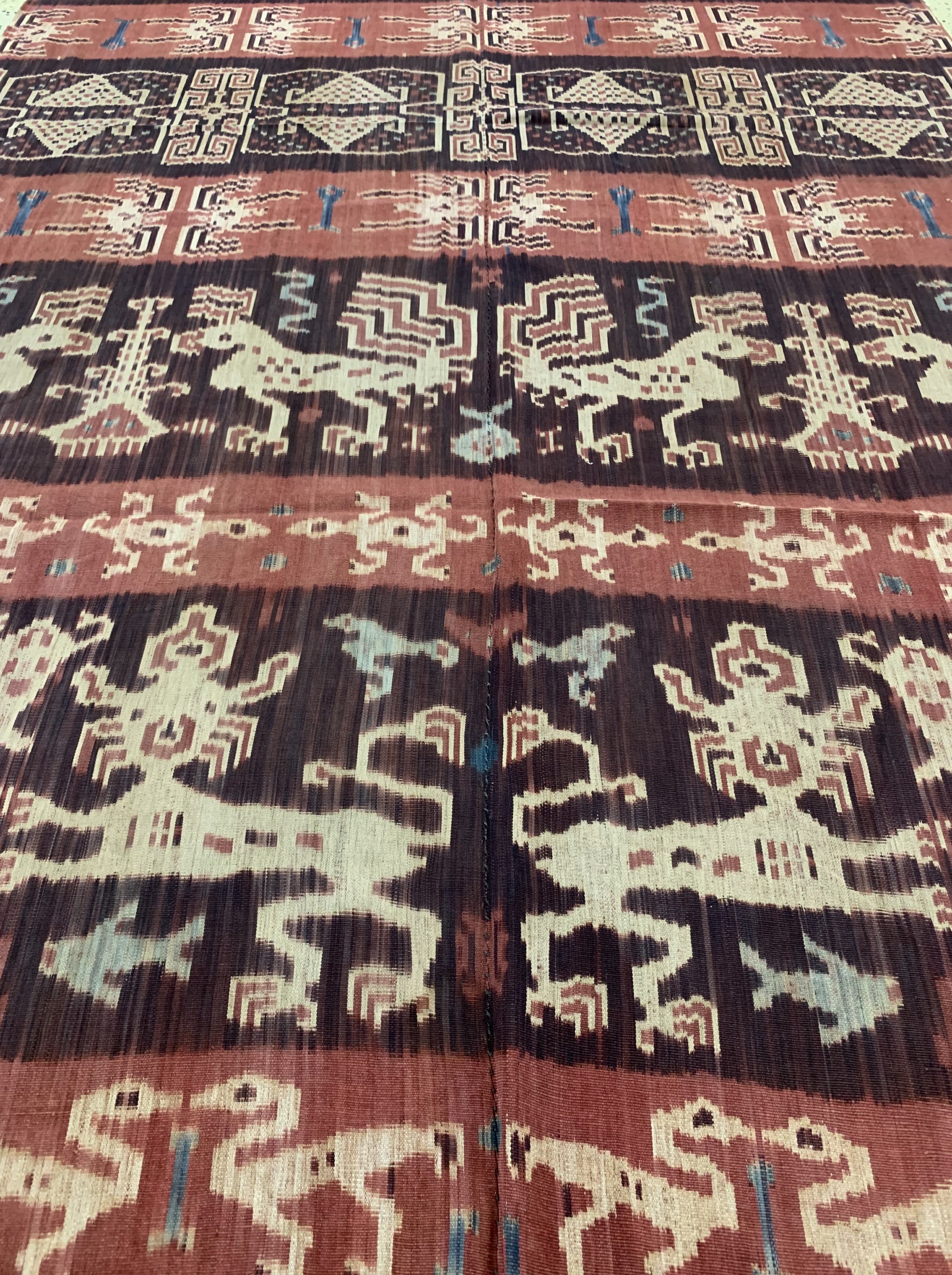 Detail d: Sumba"Ikat", Indonesien, Anfang 20.Jhd, Baumwolle, ca. 247 x 122 cm, EHZ: 2