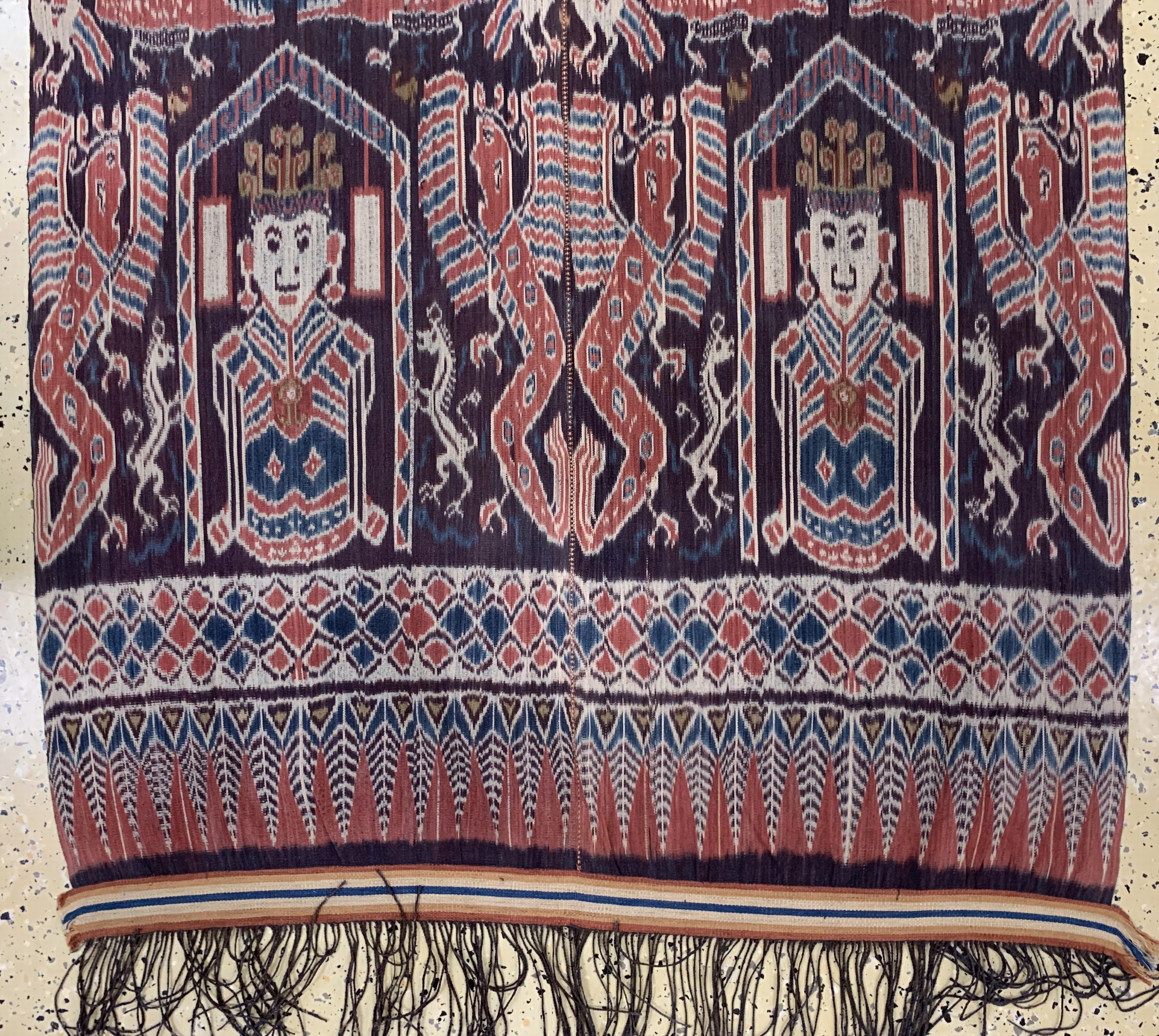 Detail c: Sumba"Ikat", Indonesien, Anfang 20.Jhd, Baumwolle, ca. 241 x 99 cm, EHZ: 2