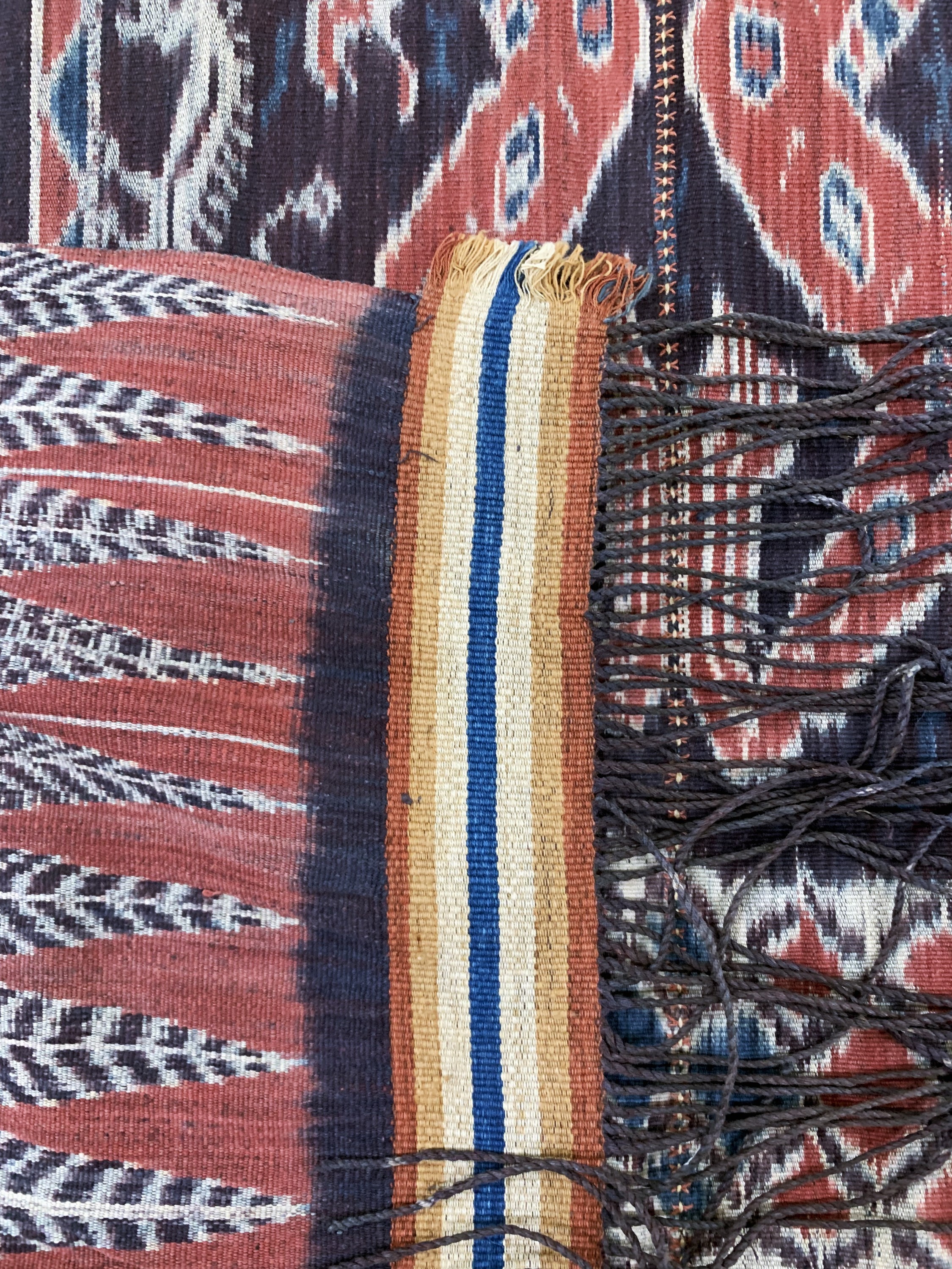 Detail e: Sumba"Ikat", Indonesien, Anfang 20.Jhd, Baumwolle, ca. 241 x 99 cm, EHZ: 2