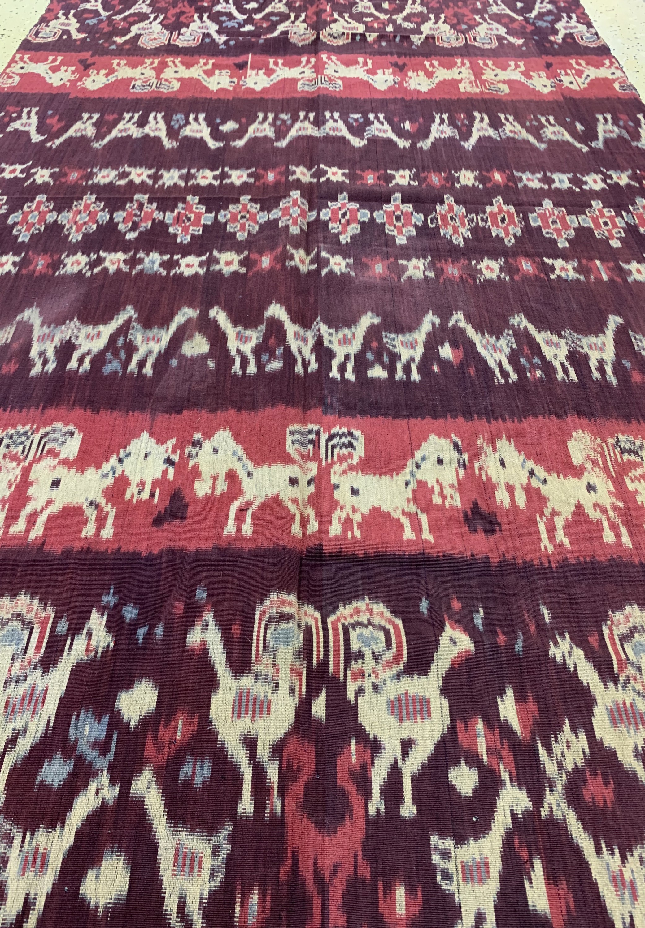Detail d: Sumba"Ikat", Indonesien, Anfang 20.Jhd, Baumwolle, ca. 222 x 115 cm, EHZ: 2