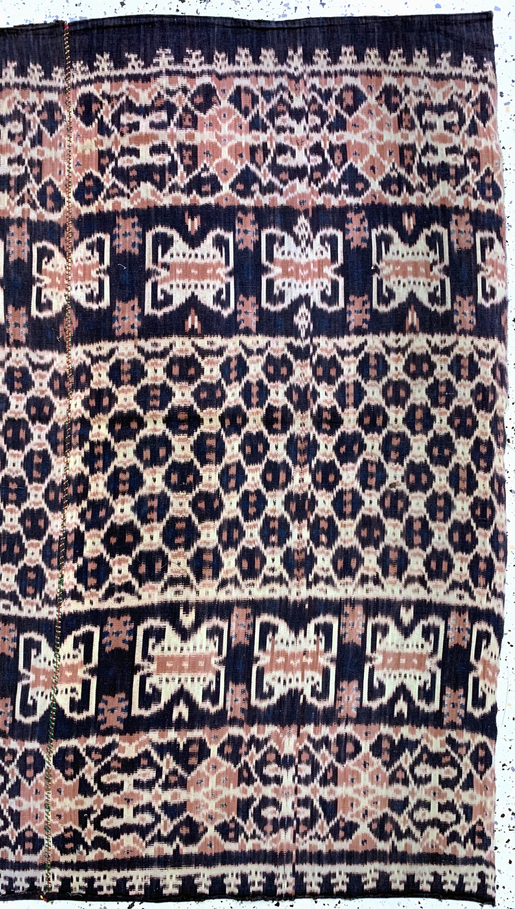 Detail a: Sumba"Ikat", Indonesien, Anfang 20.Jhd, Baumwolle, ca. 173 x 119 cm, EHZ: 2