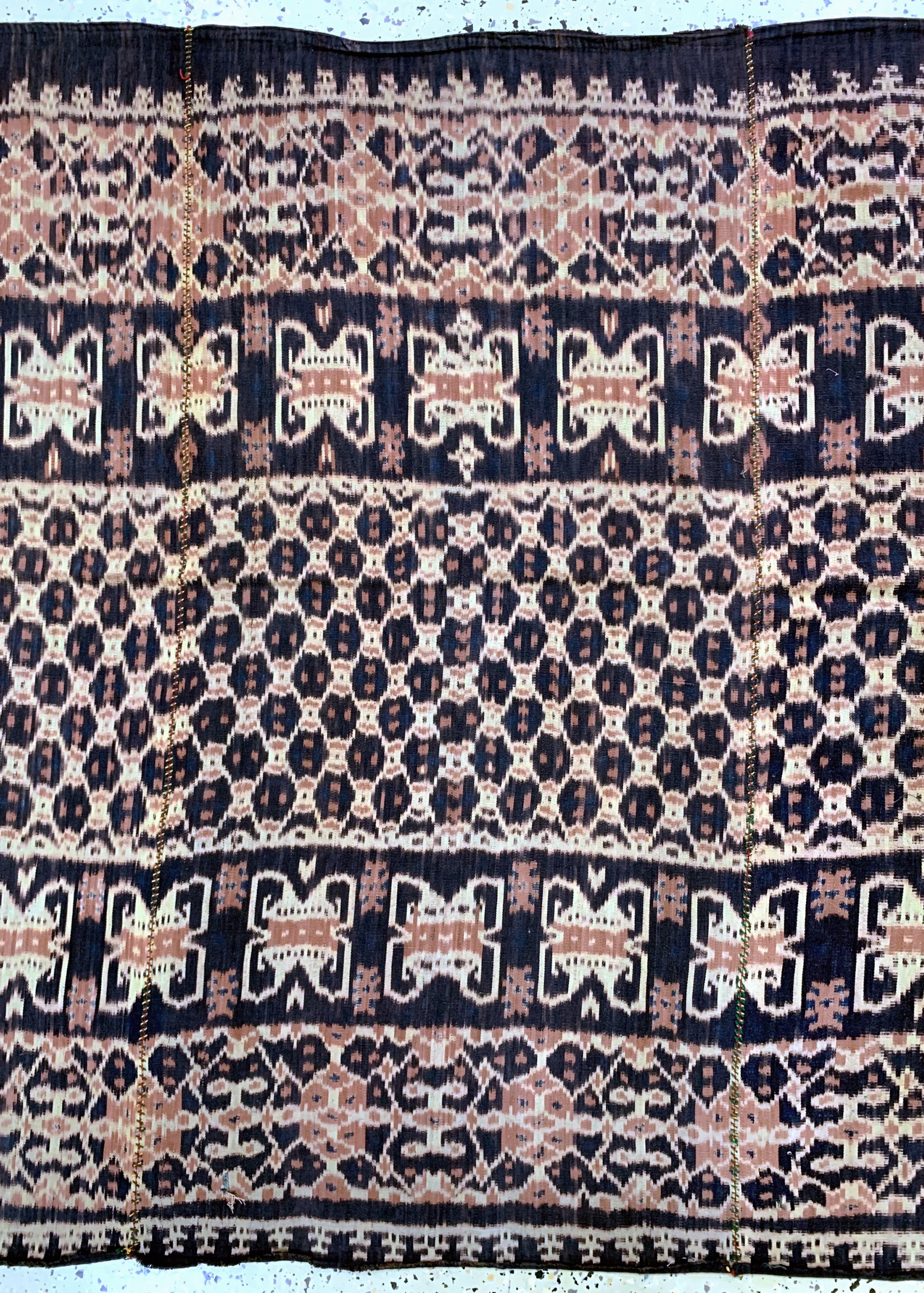 Detail b: Sumba"Ikat", Indonesien, Anfang 20.Jhd, Baumwolle, ca. 173 x 119 cm, EHZ: 2