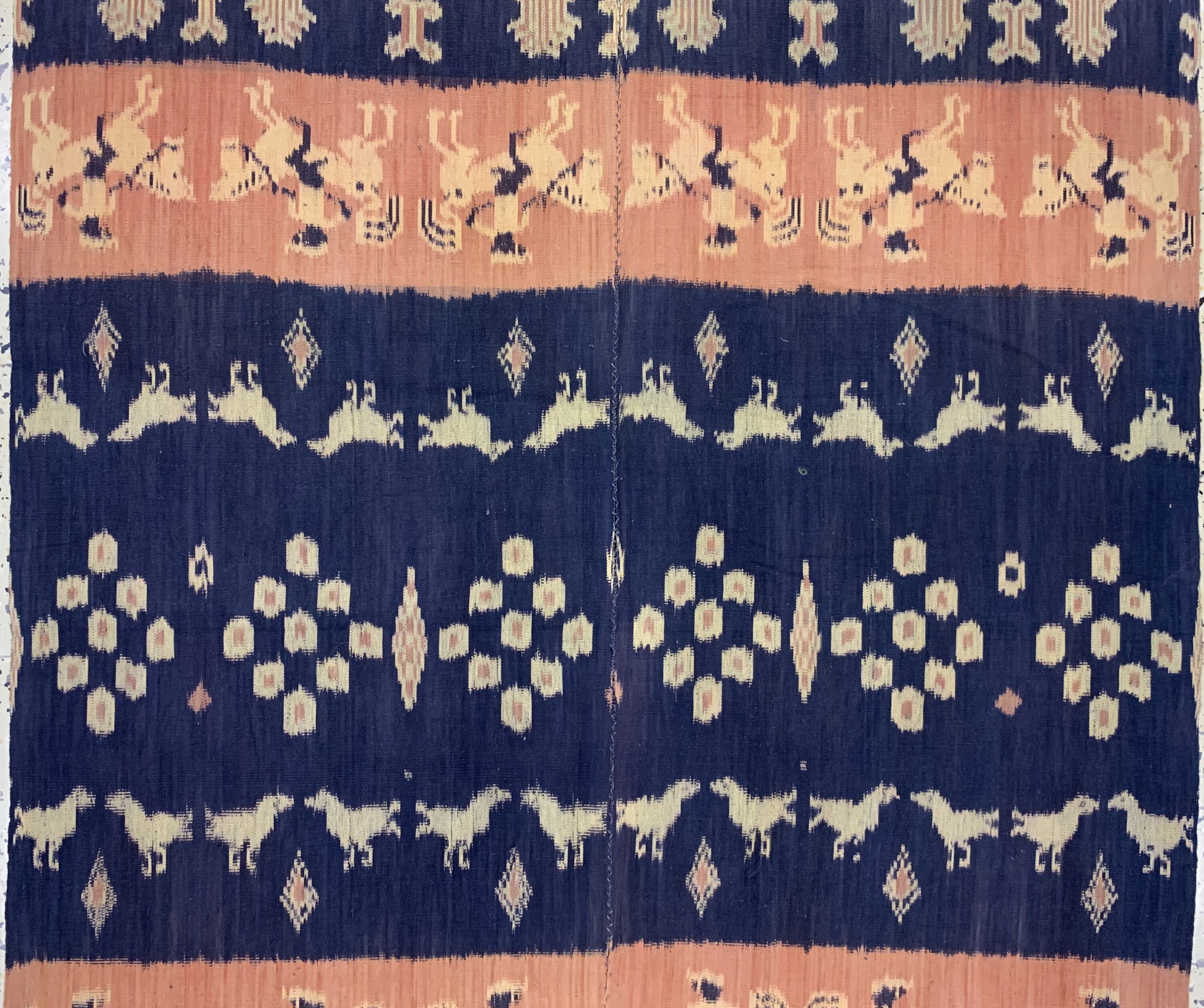 Detail b: Sumba"Ikat", Indonesien, Anfang 20.Jhd, Baumwolle, ca. 242 x 98 cm, EHZ: 2